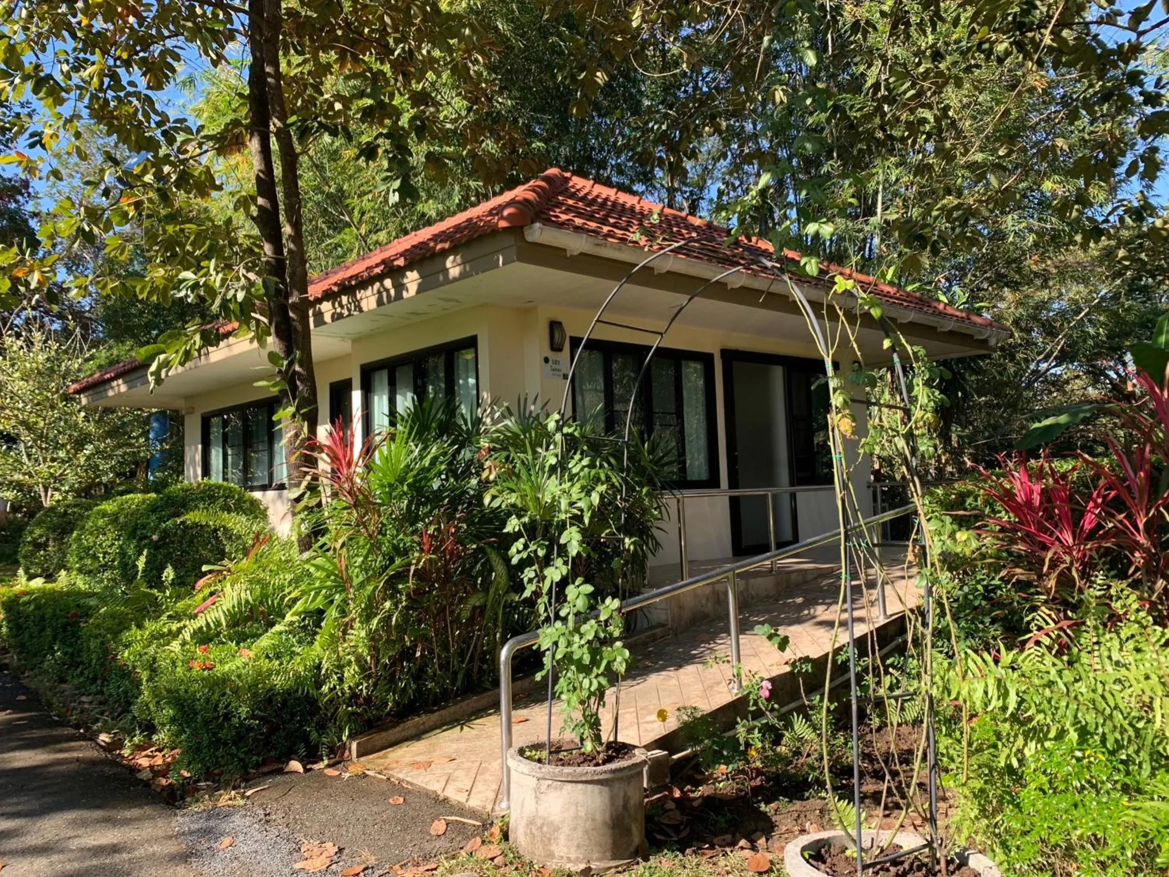 Property building in Baan Ping Kan Longstay