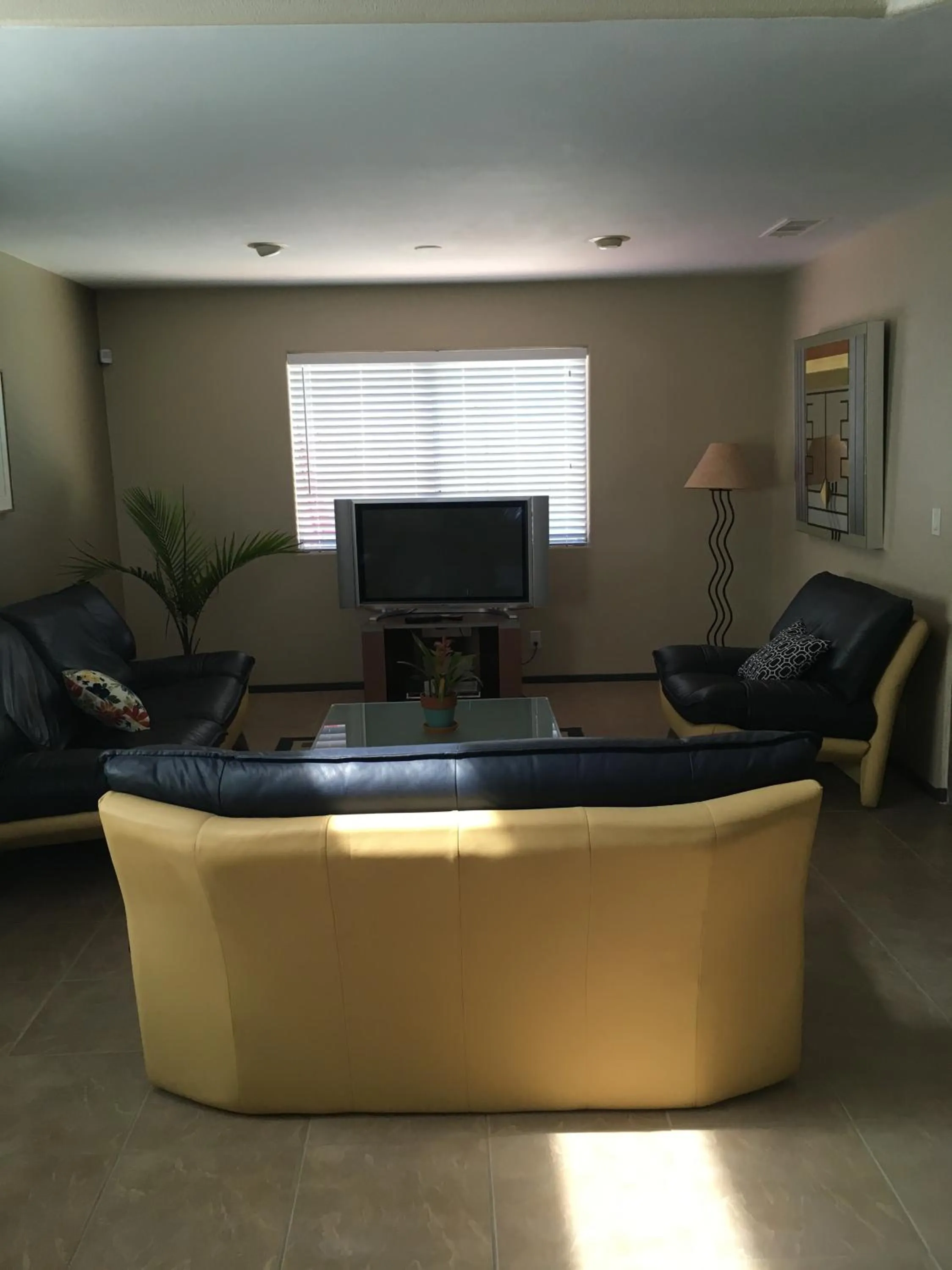 Living room in Welcome House Las Vegas