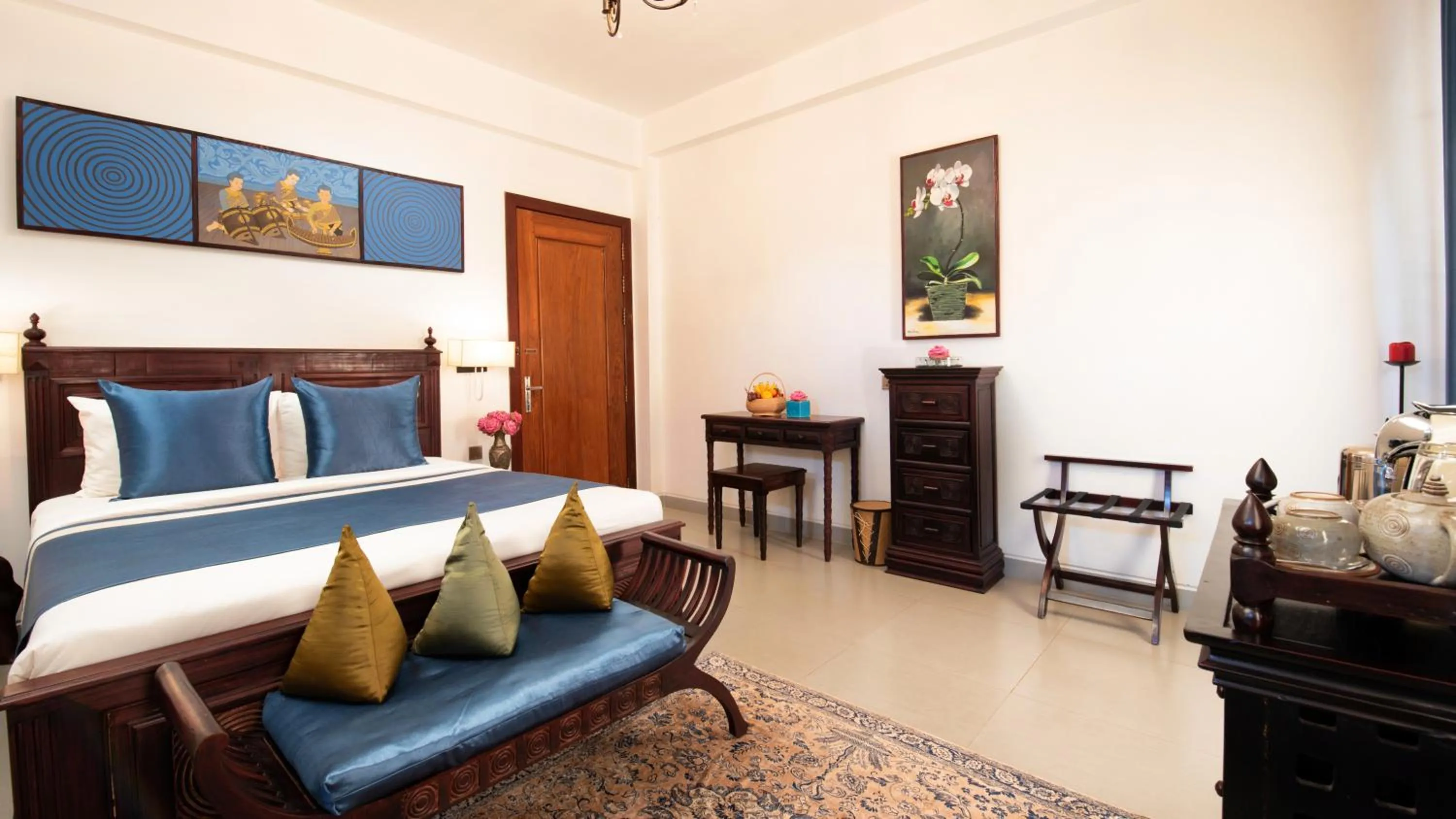 Bedroom, Bed in Mane History Lovers