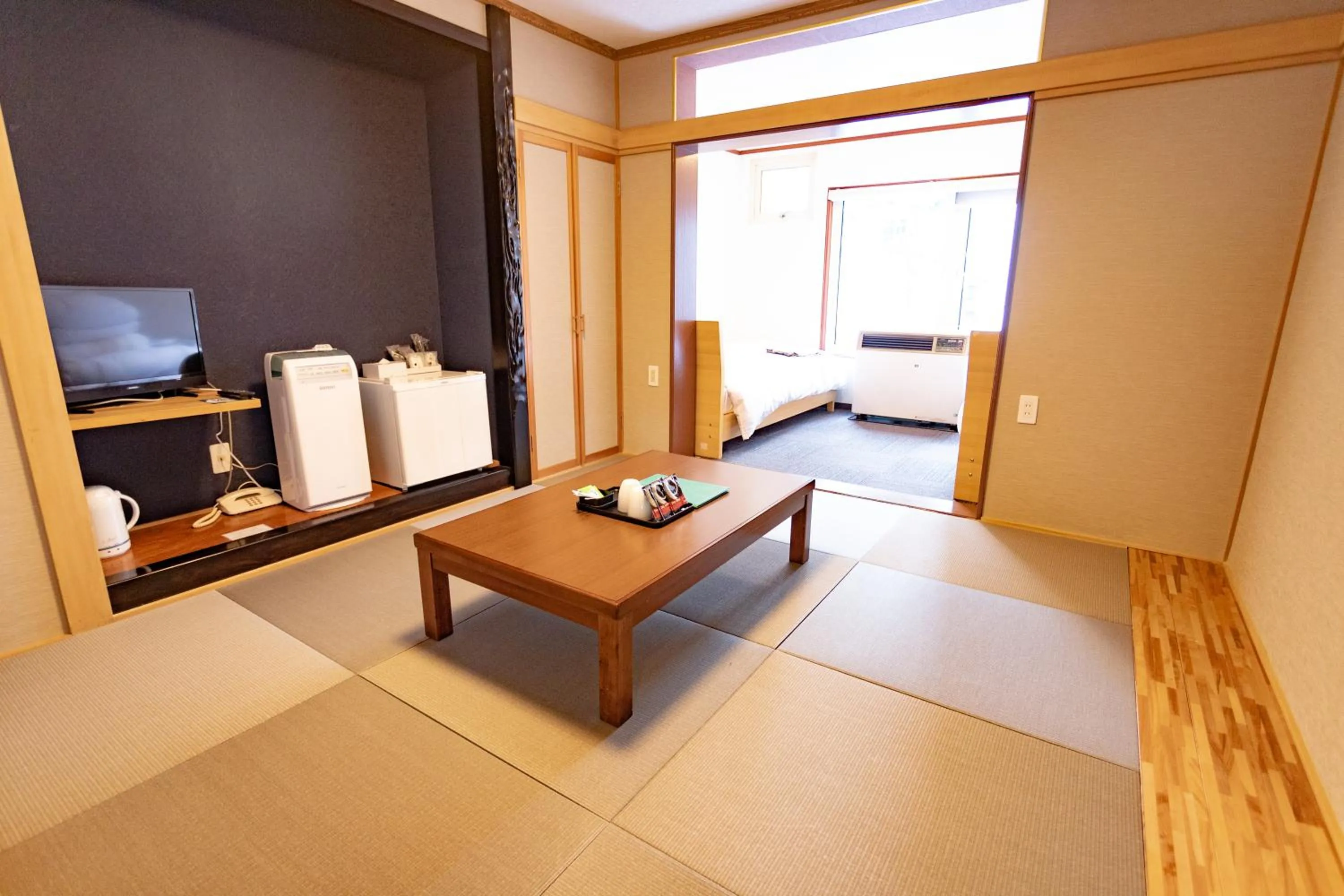 Living room, Bed in CHALET BURLAP FURANUI