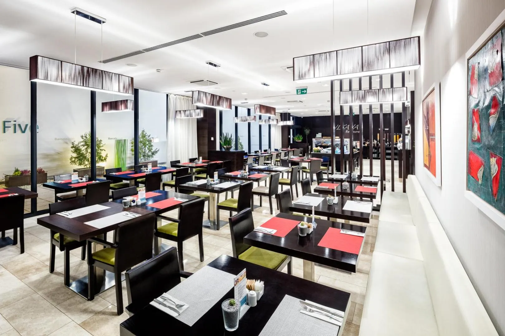 Restaurant/places to eat in Occidental Praha Five