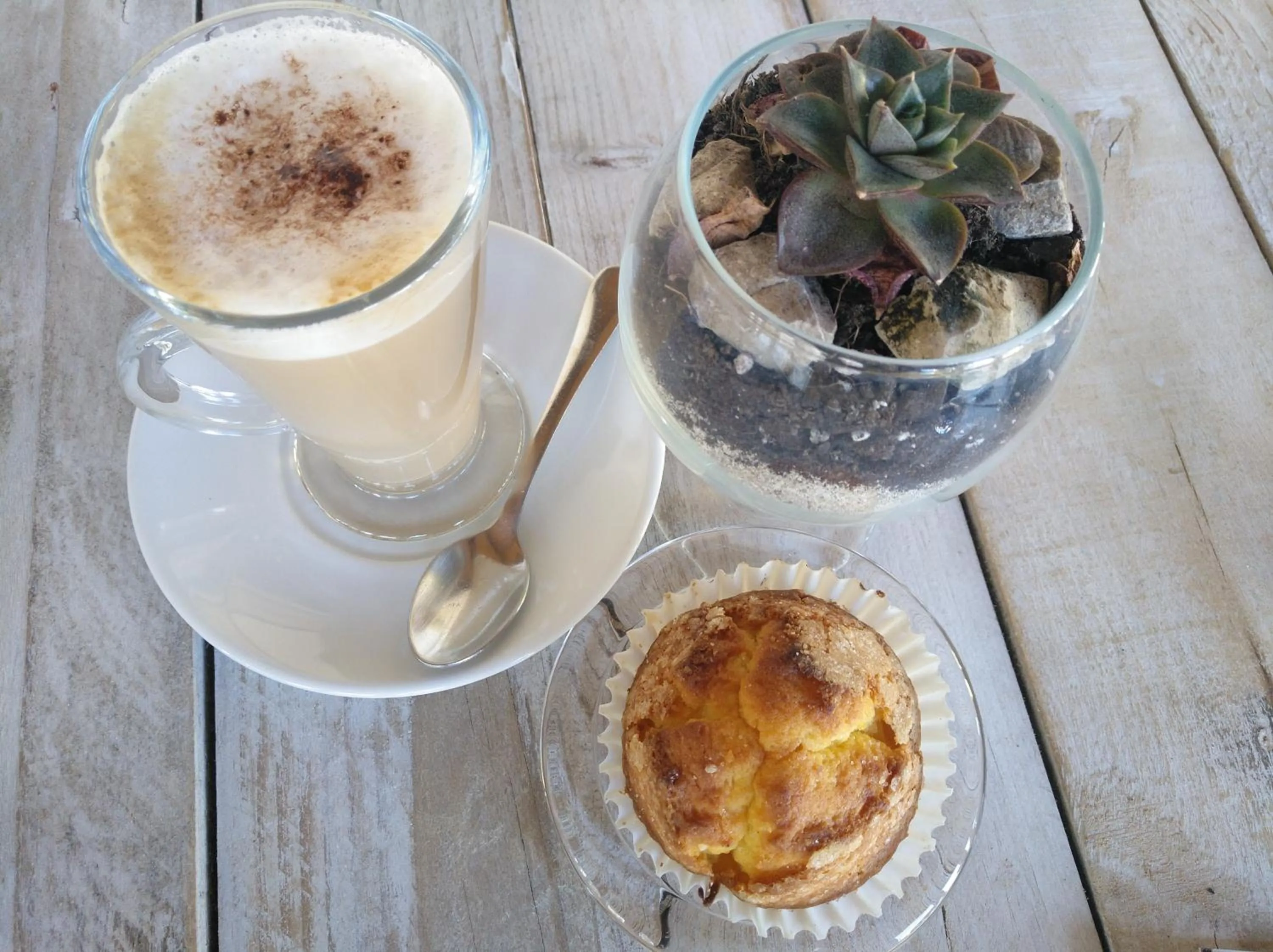 Buffet breakfast in Zhimbad B&B by the sea