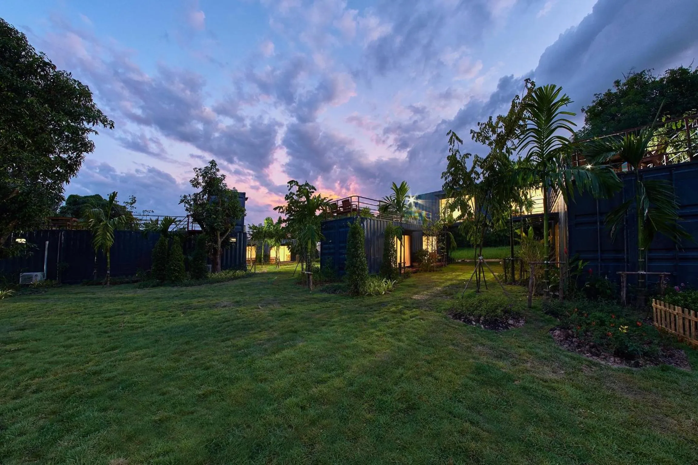 Property building in HiddenBOX