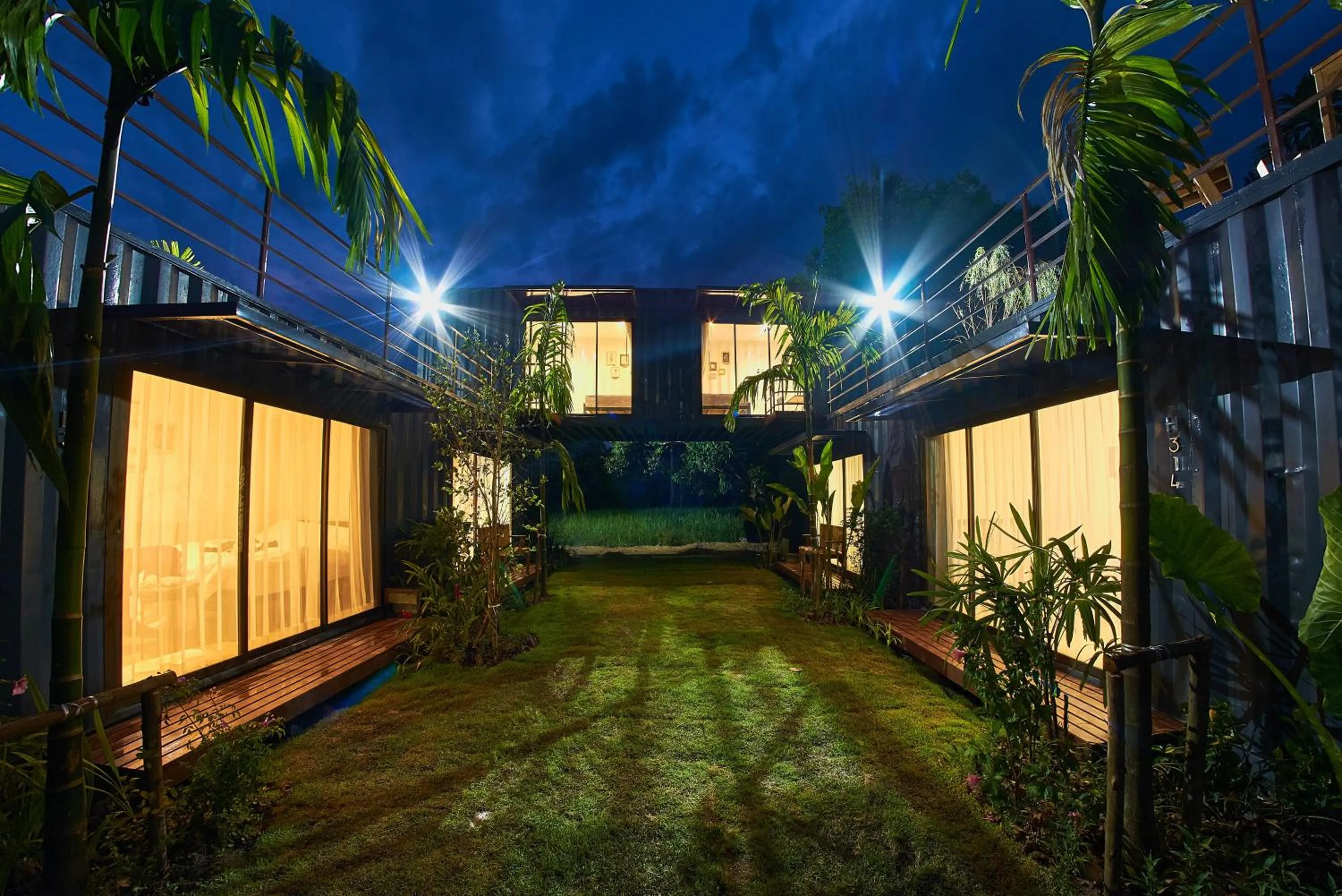 Property building in HiddenBOX