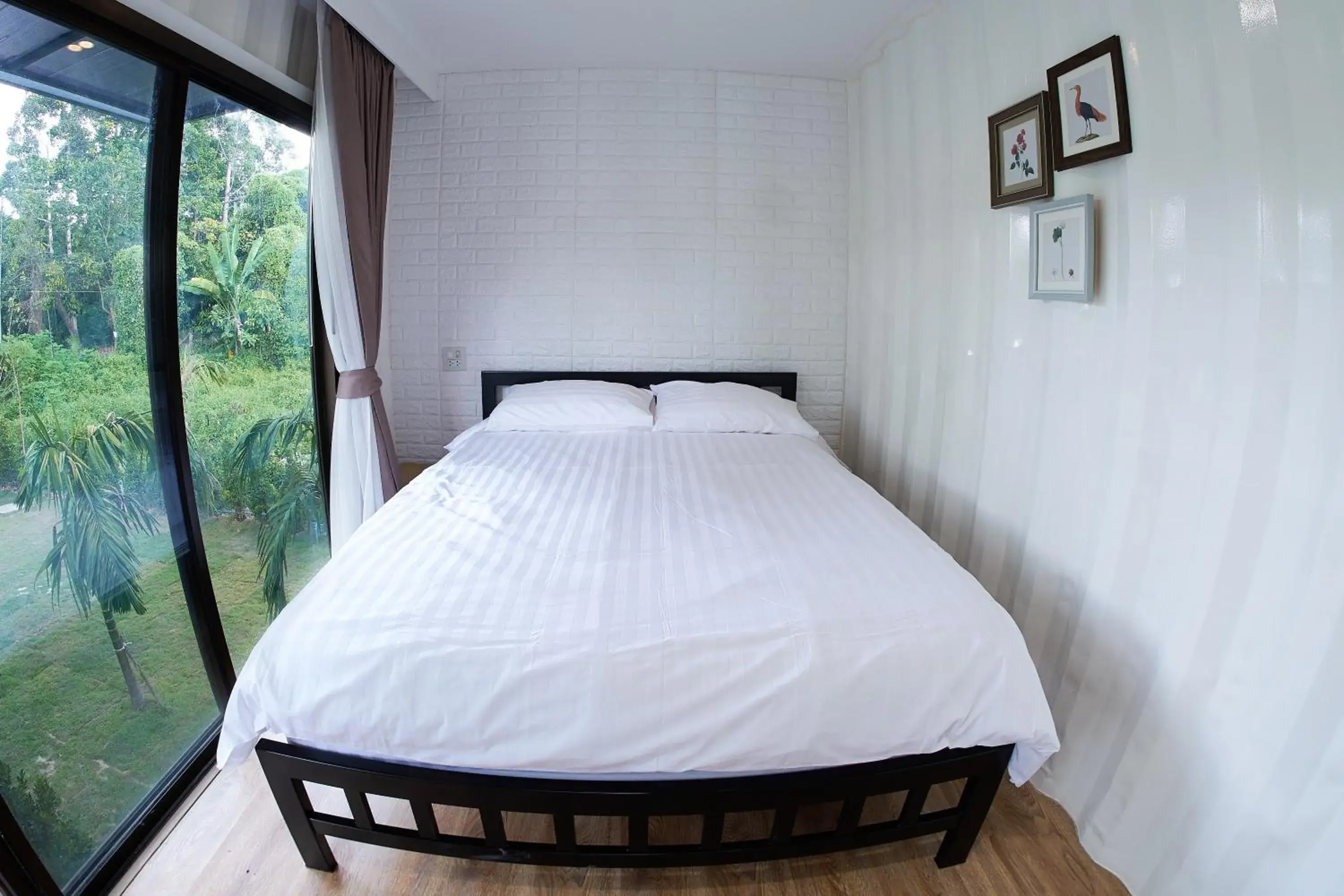 Studio - Split Level in HiddenBOX Studio - Split Level in HiddenBOX