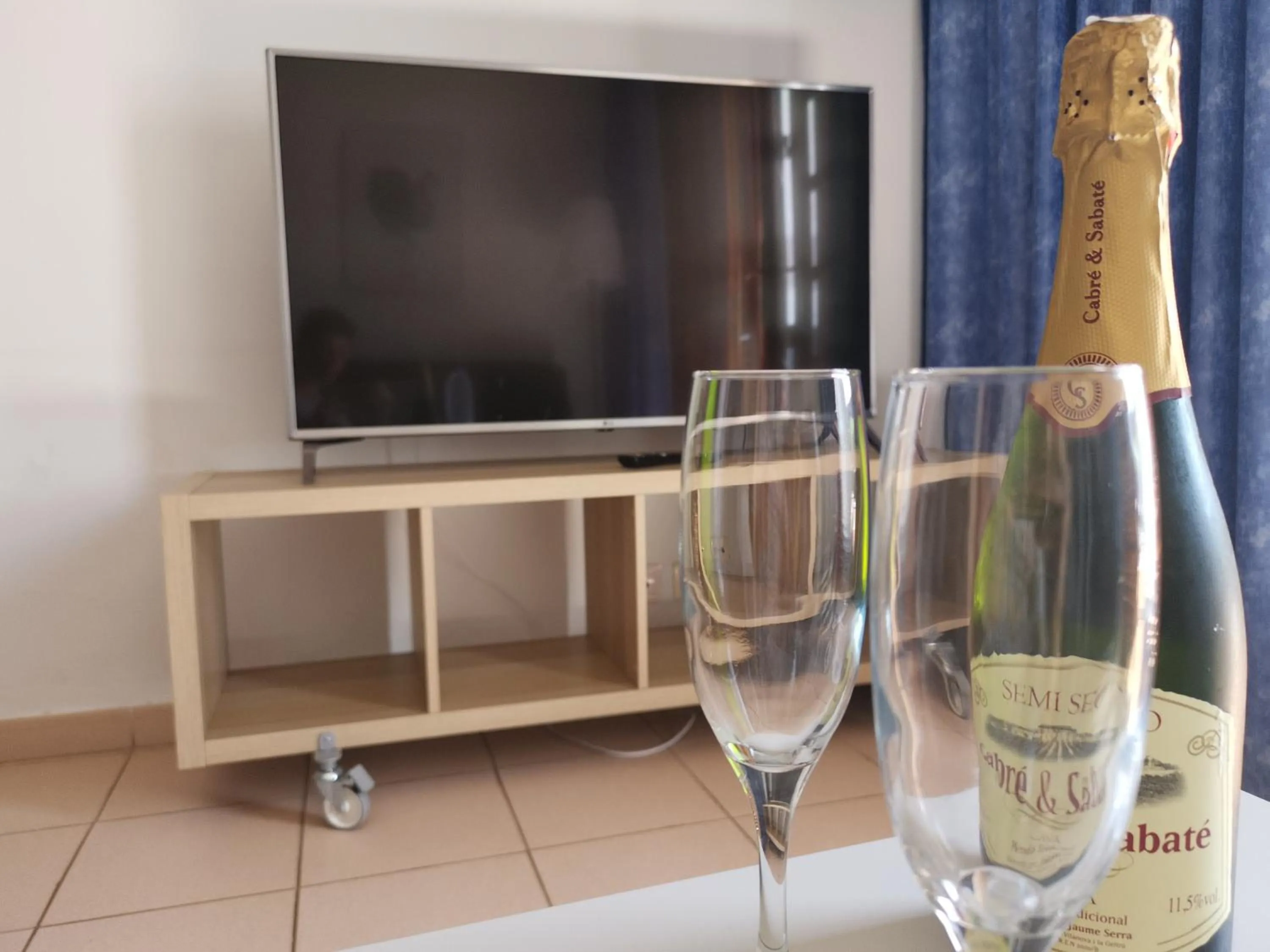 TV and multimedia in Rainbow Golf Bungalows, Gay Men-only Resort