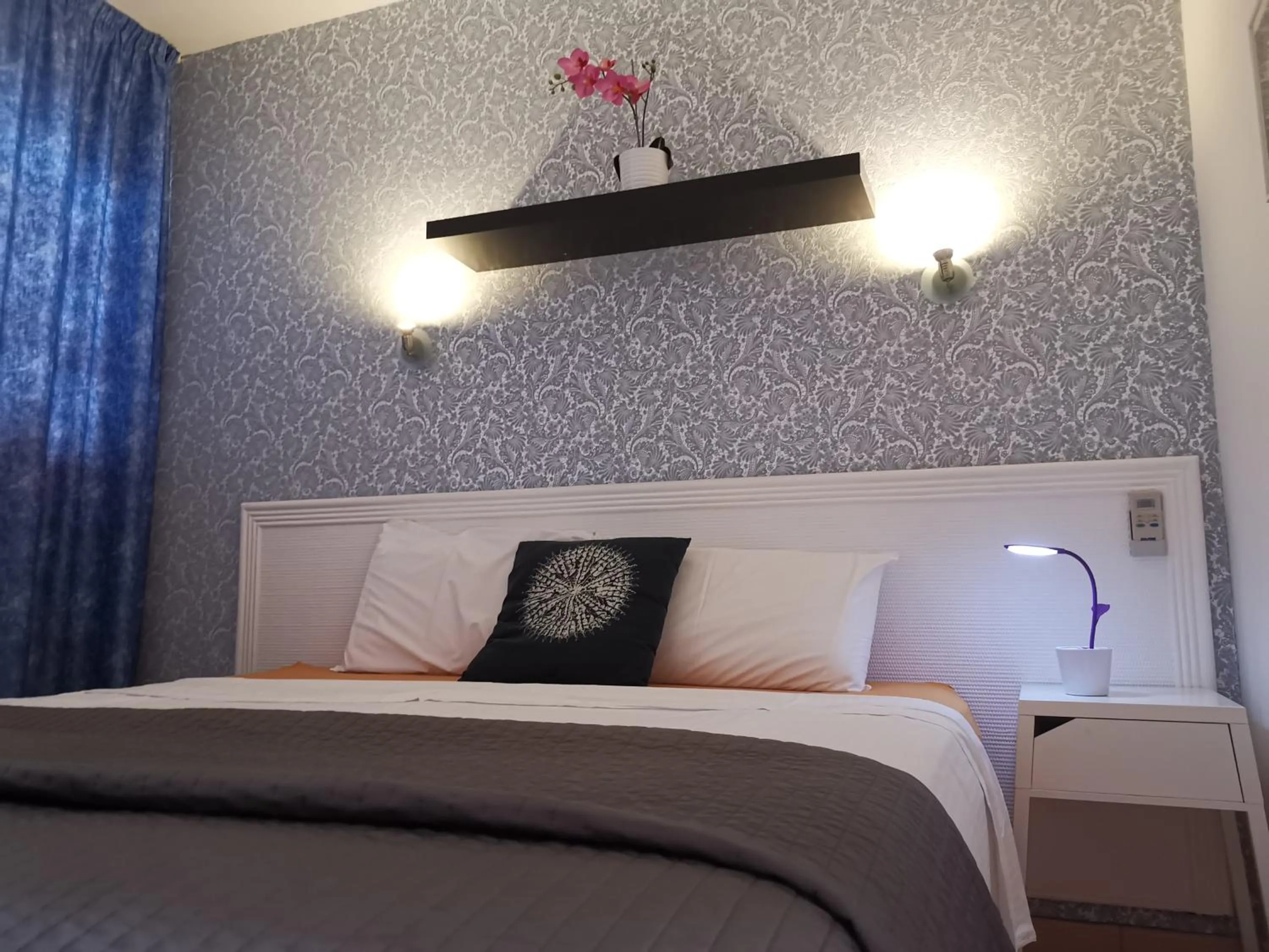 Bedroom, Bed in Rainbow Golf Bungalows, Gay Men-only Resort