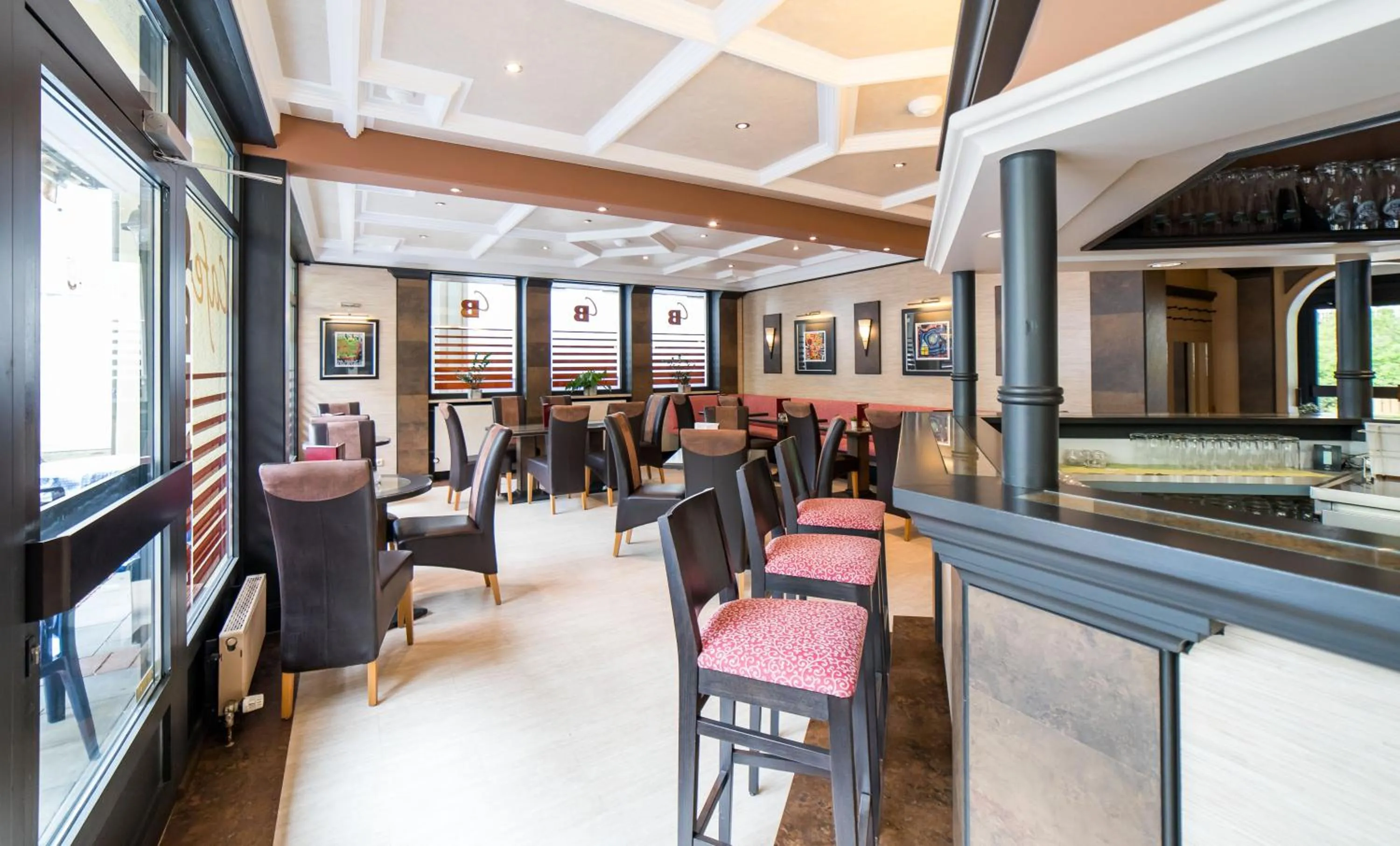 Restaurant/places to eat in Hotel Schwan