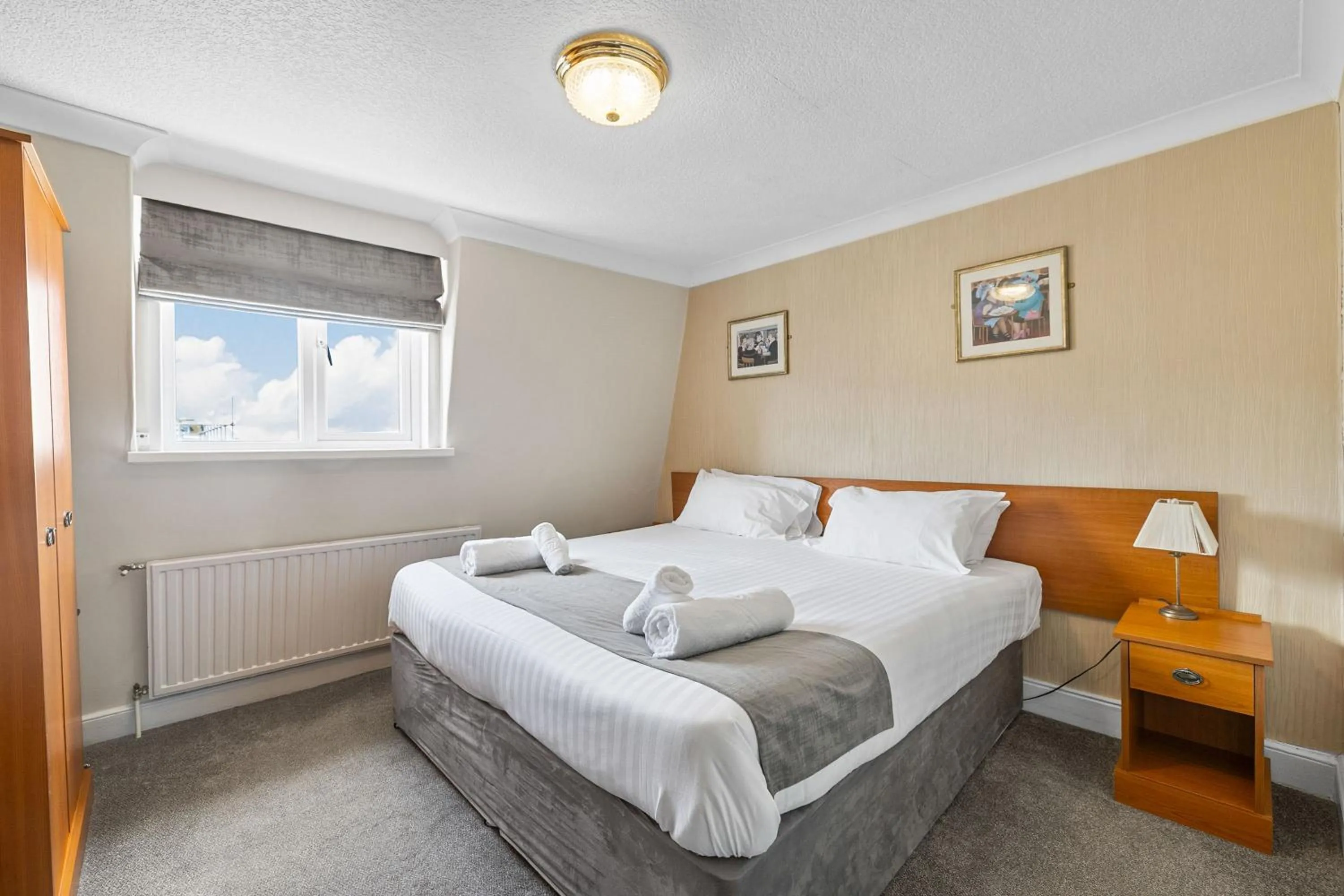 Bed in Invicta Hotel Plymouth