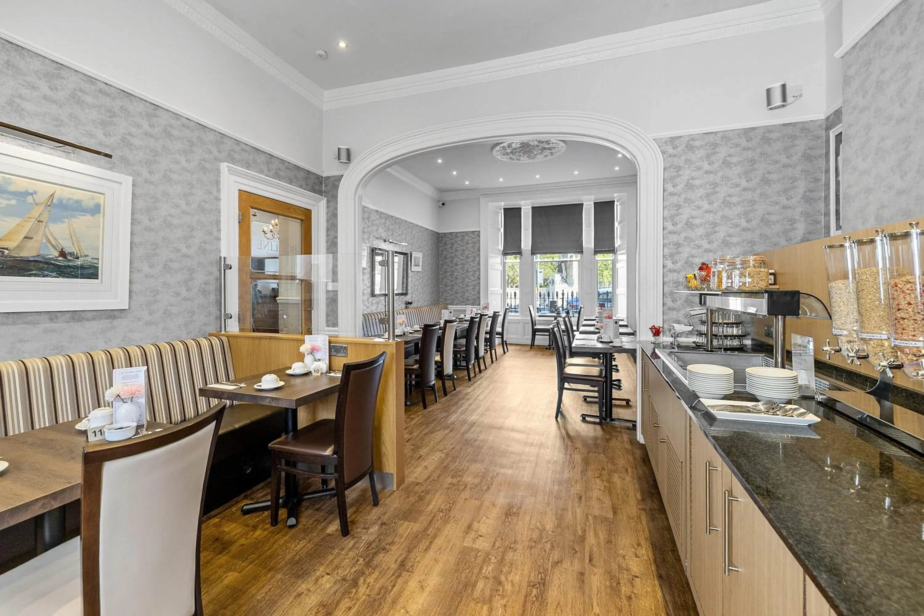 Restaurant/places to eat in Invicta Hotel Plymouth