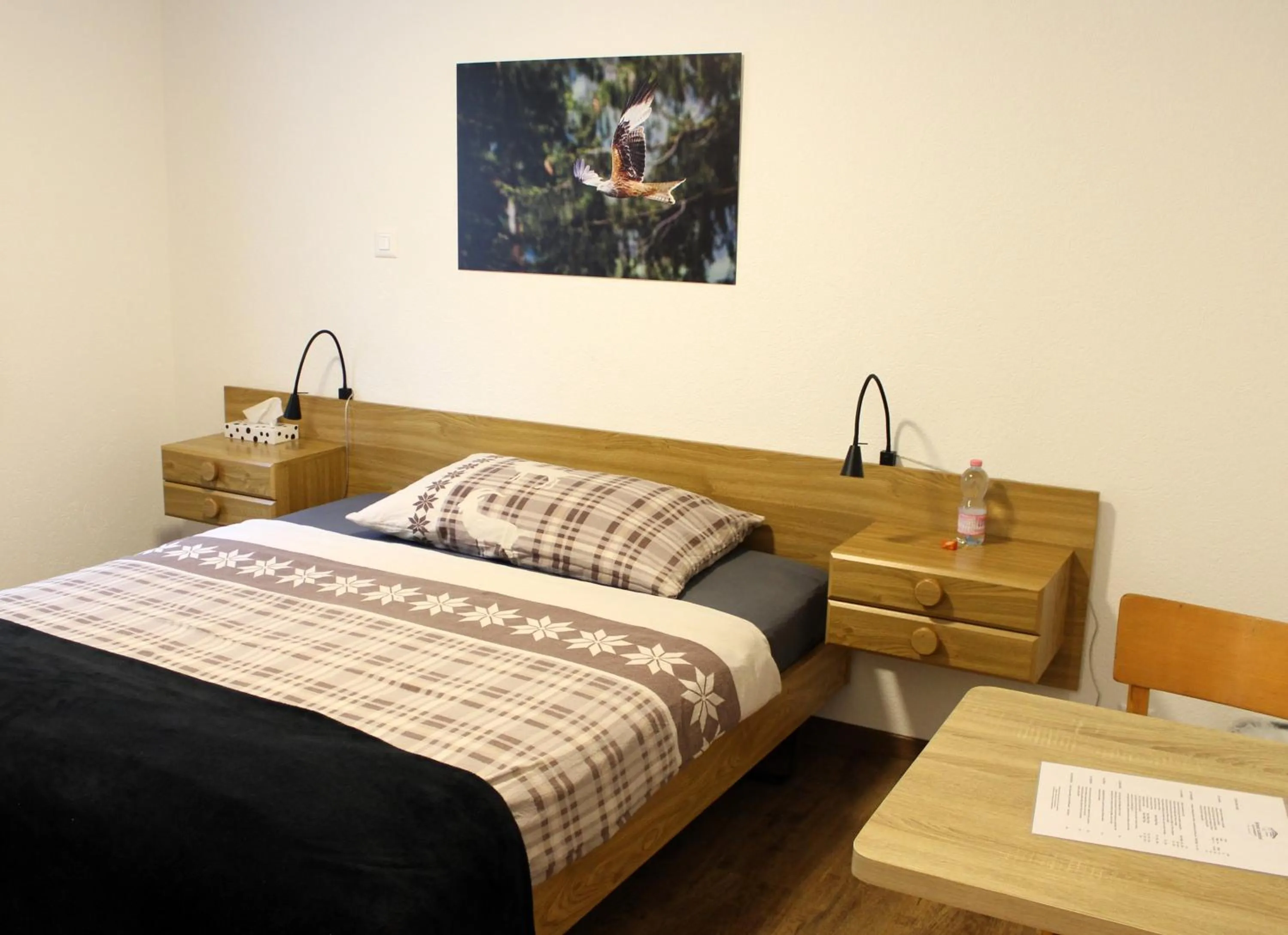 Bedroom, Bed in Bonne Auberge Les Bugnenets