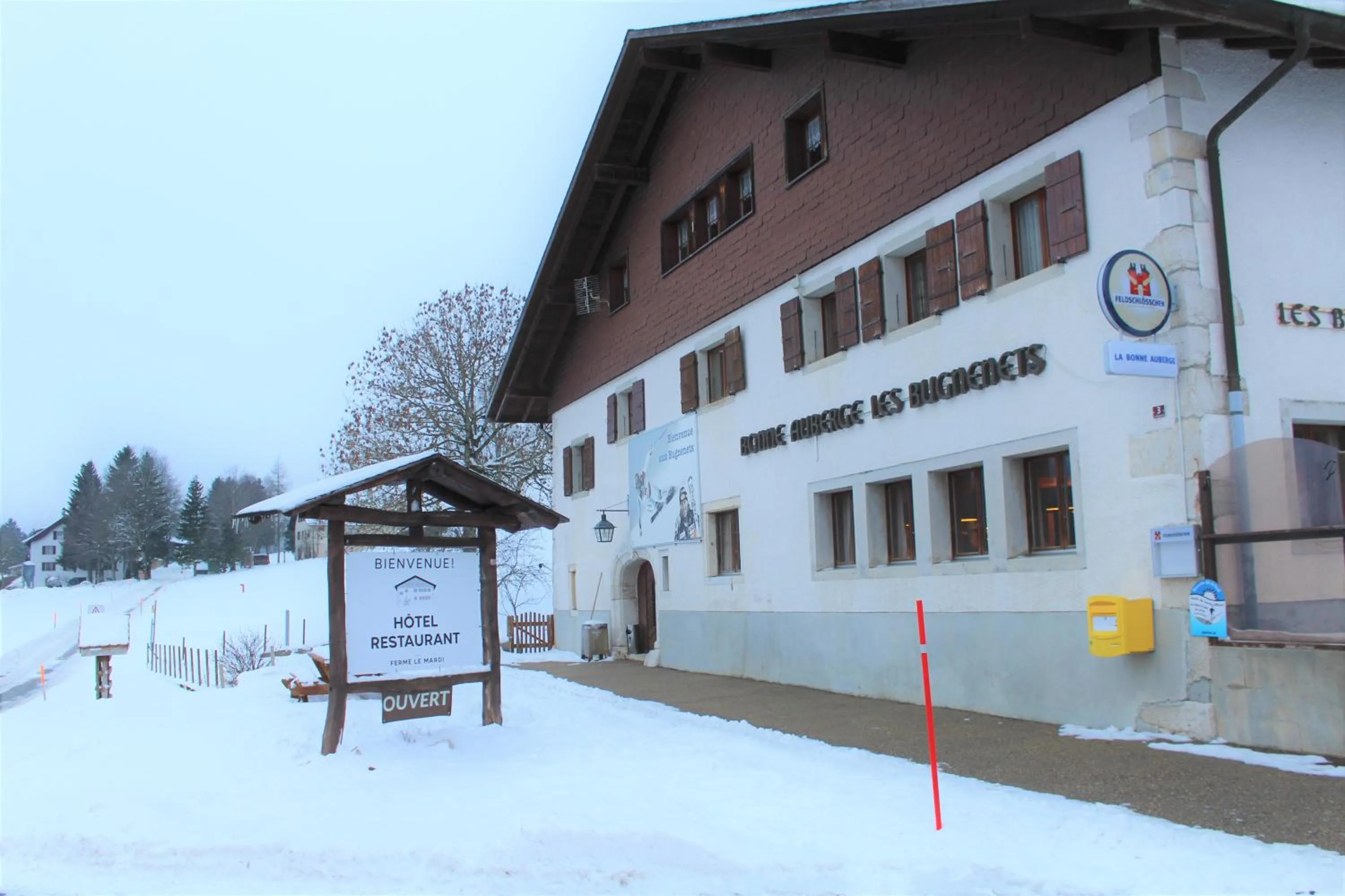 Restaurant/places to eat in Bonne Auberge Les Bugnenets