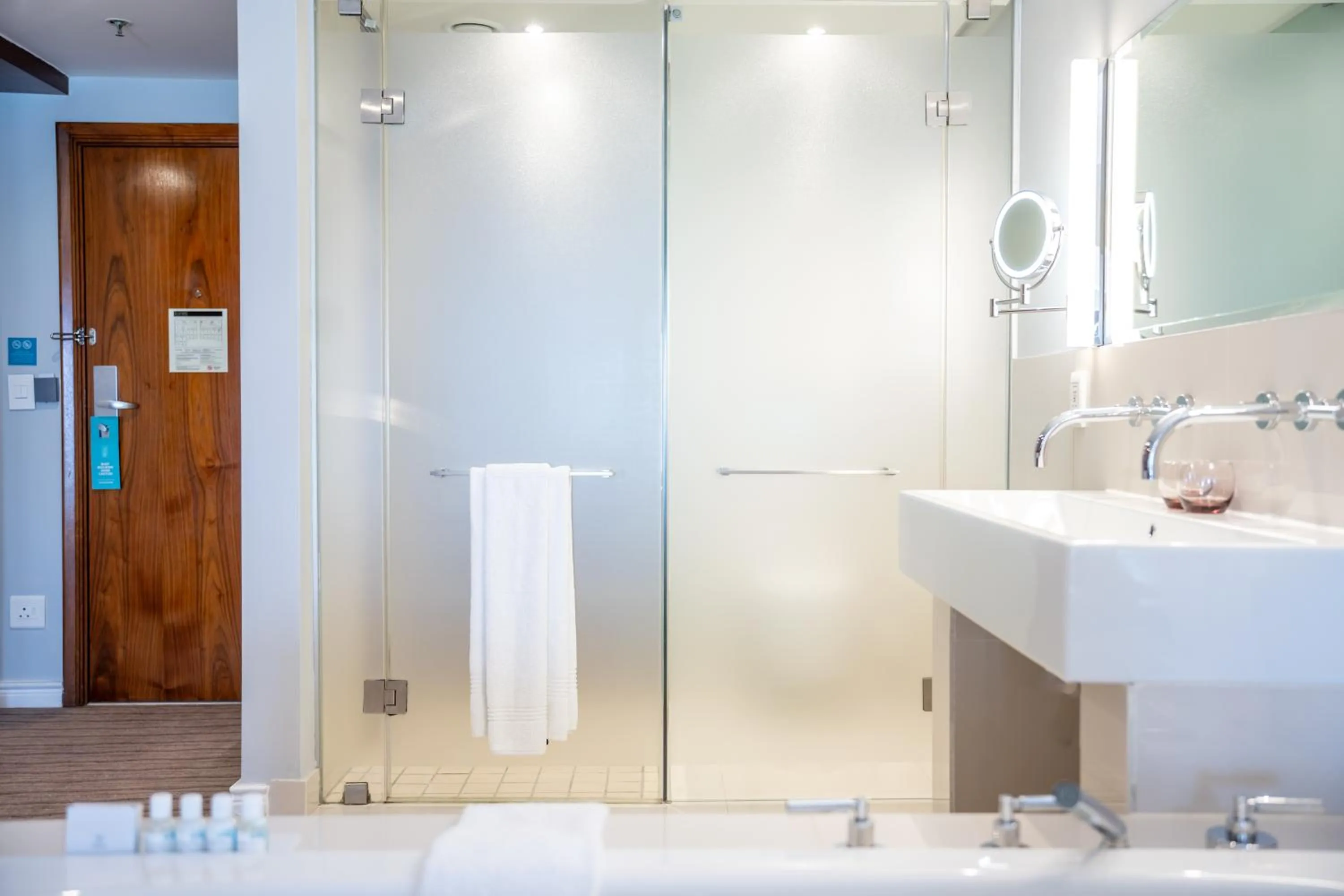 Bathroom in Blaauwberg Beach Hotel