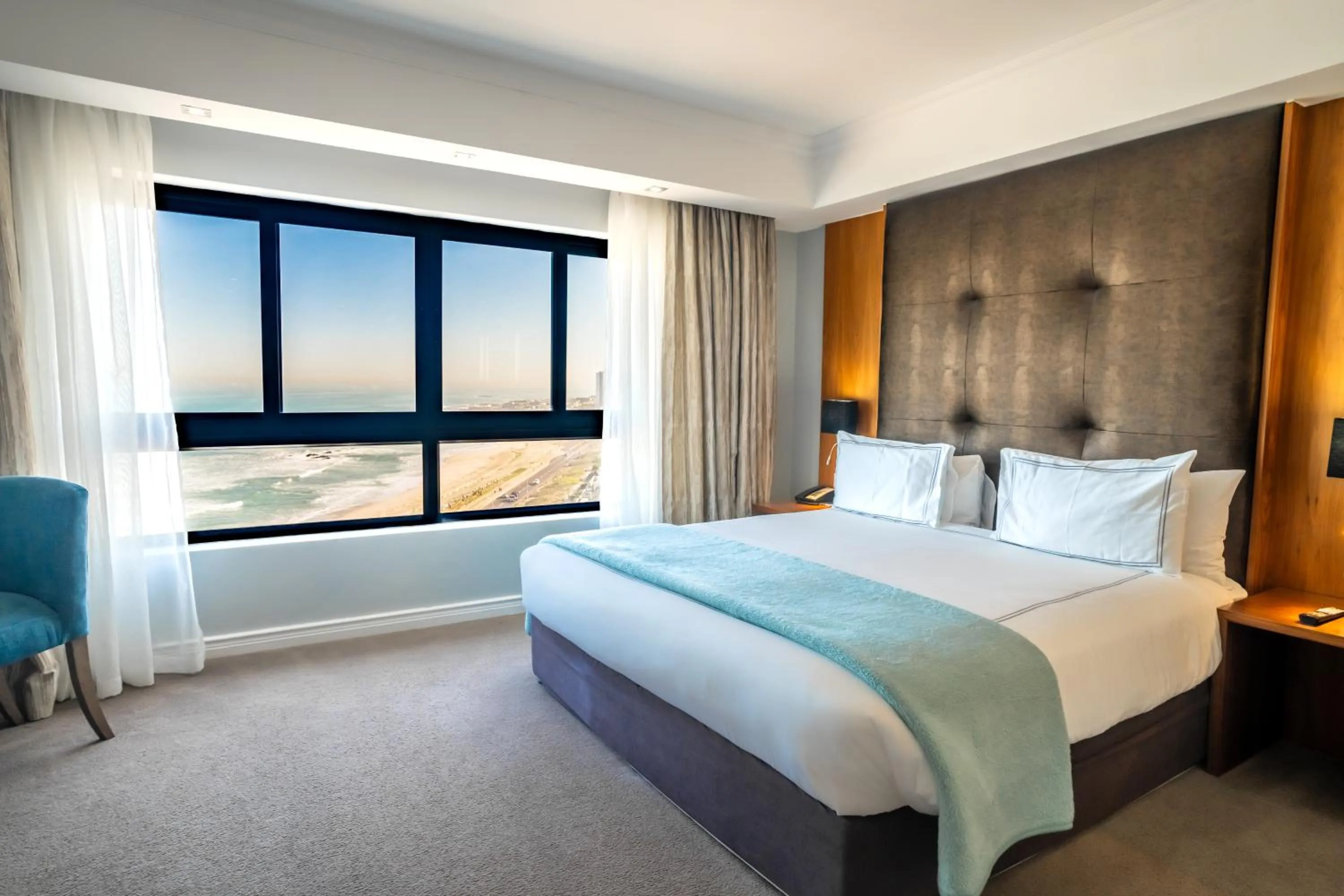 Bed in Blaauwberg Beach Hotel
