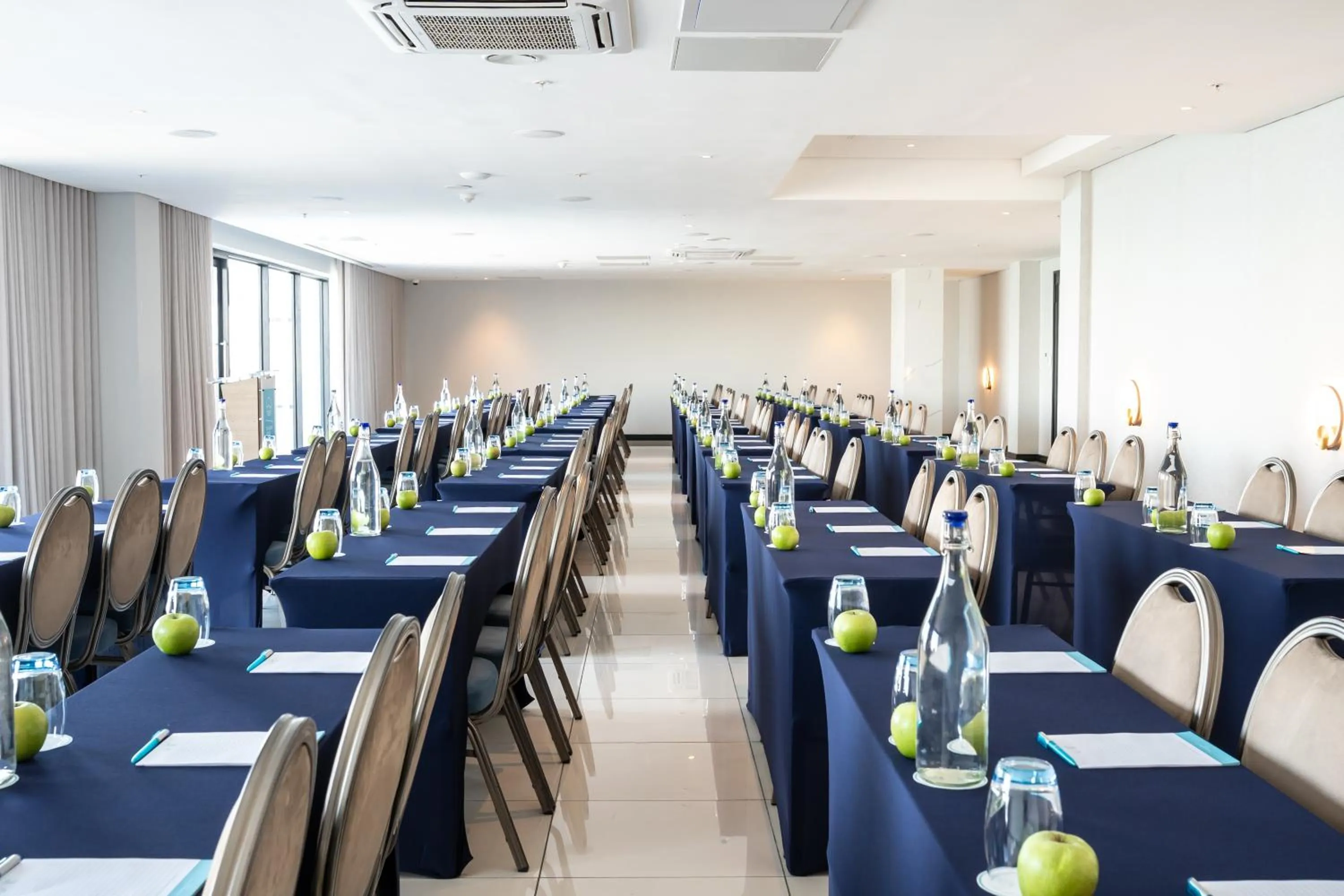 Meeting/conference room in Blaauwberg Beach Hotel