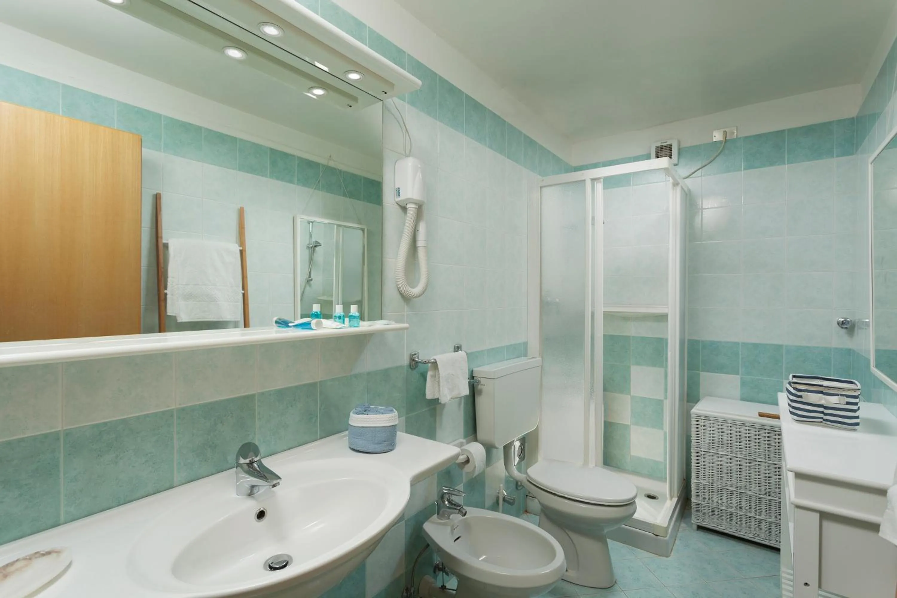 Shower in Residence Rododendro