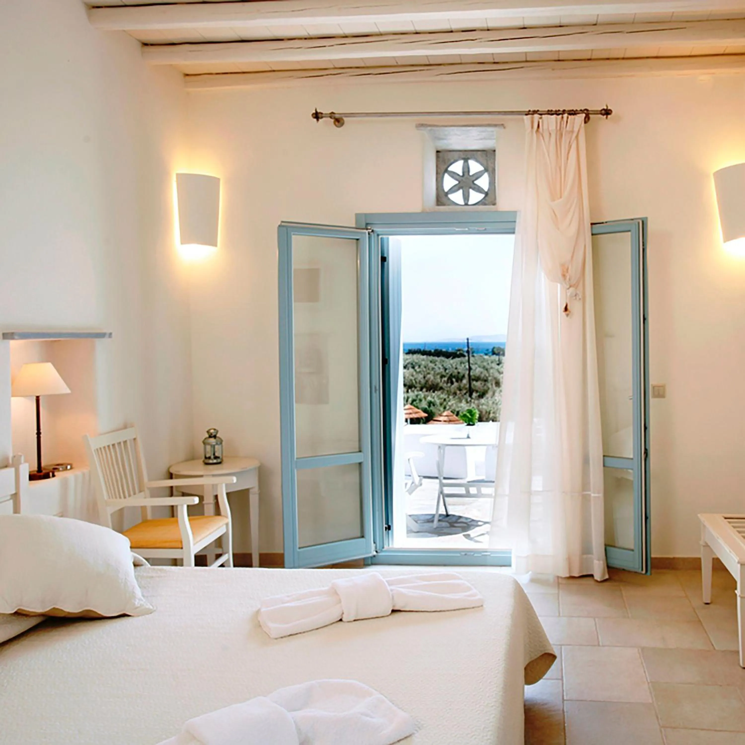 Bedroom, Bed in Anthea Hotel