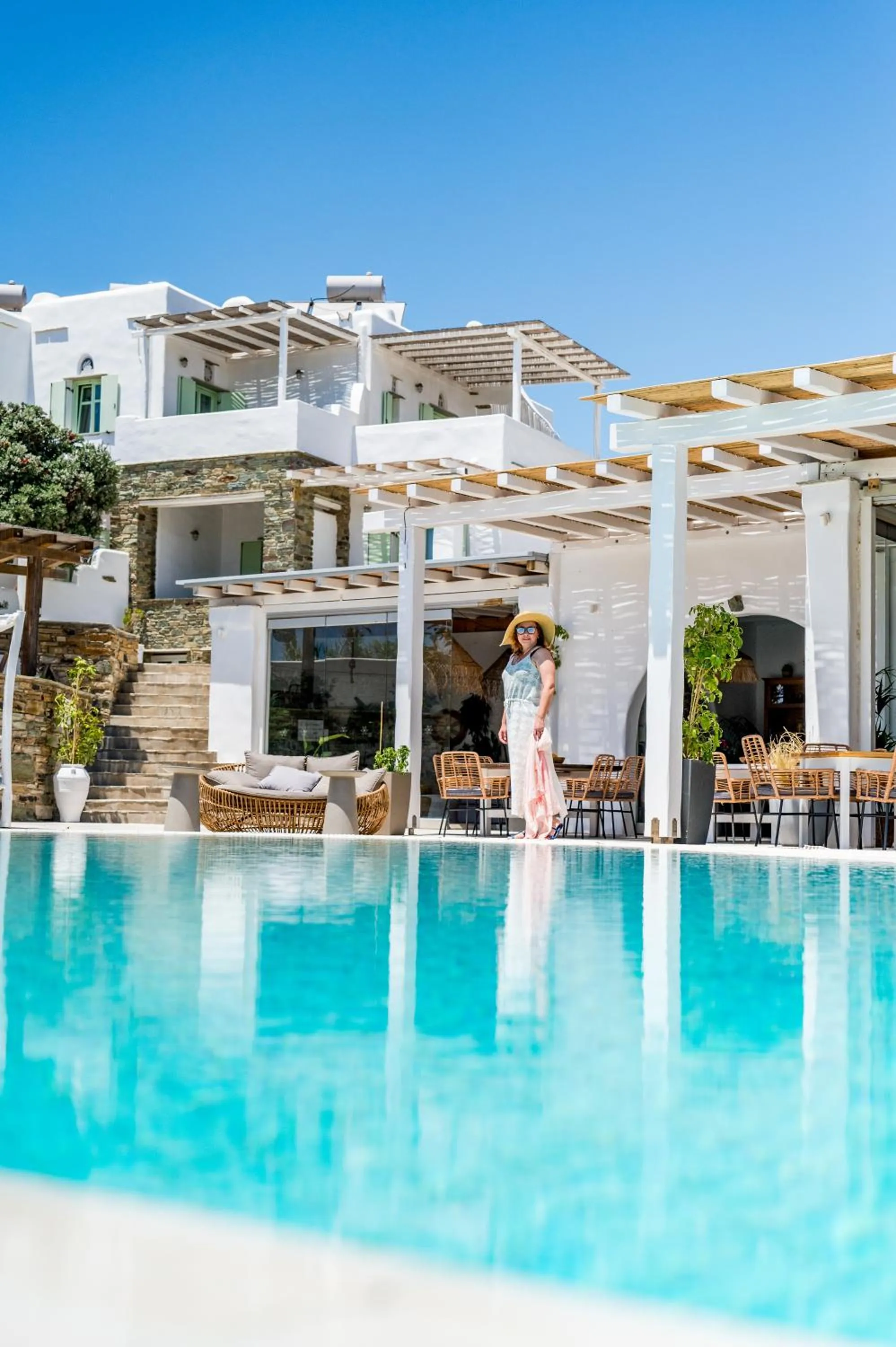 Swimming pool in Anthea Hotel