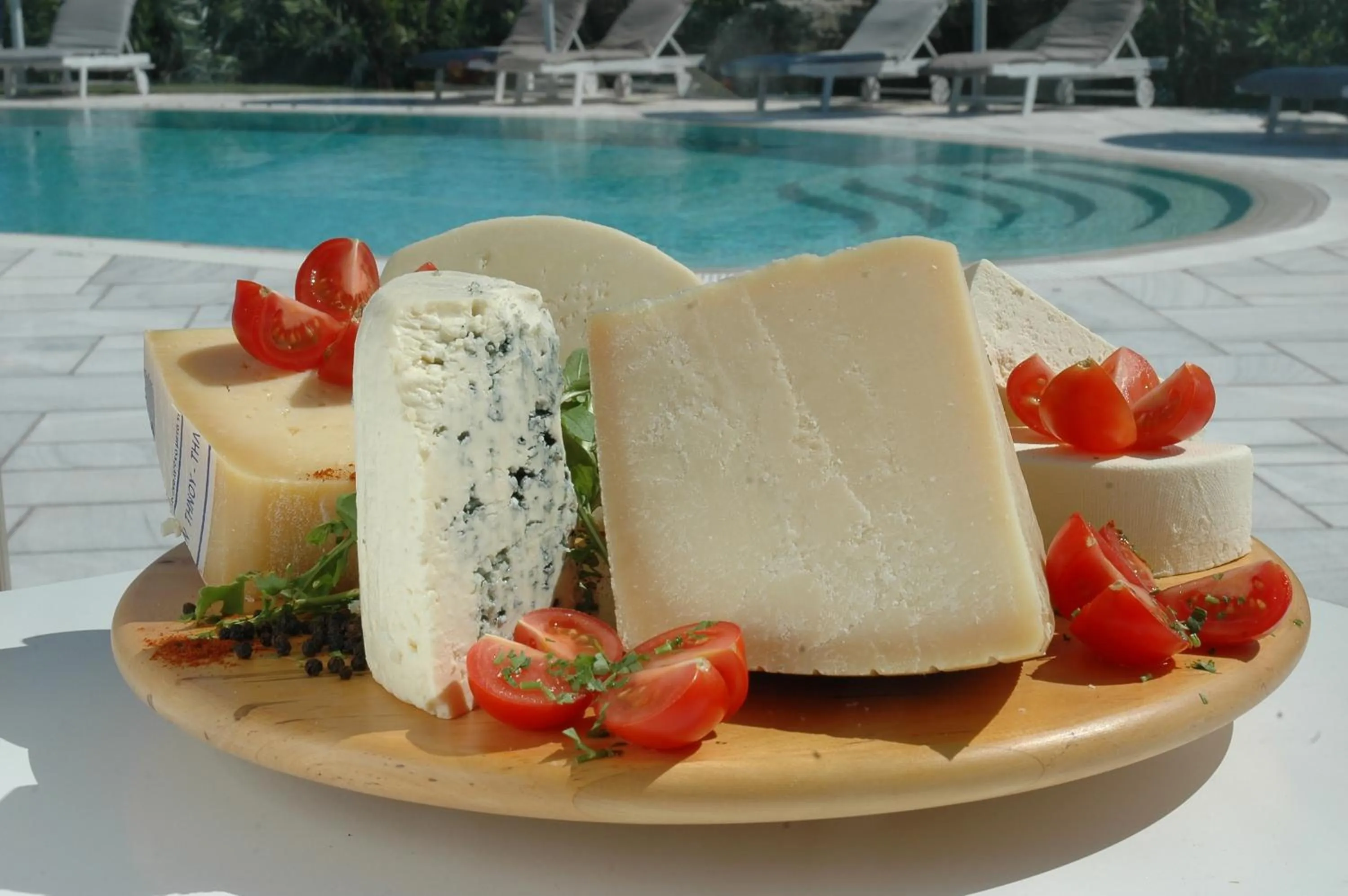 Restaurant/places to eat in Anthea Hotel