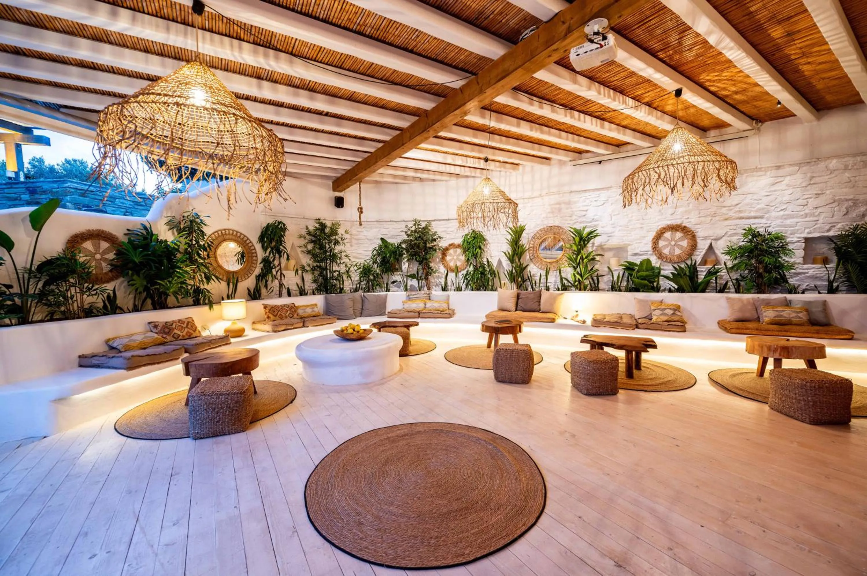 Living room in Anthea Hotel