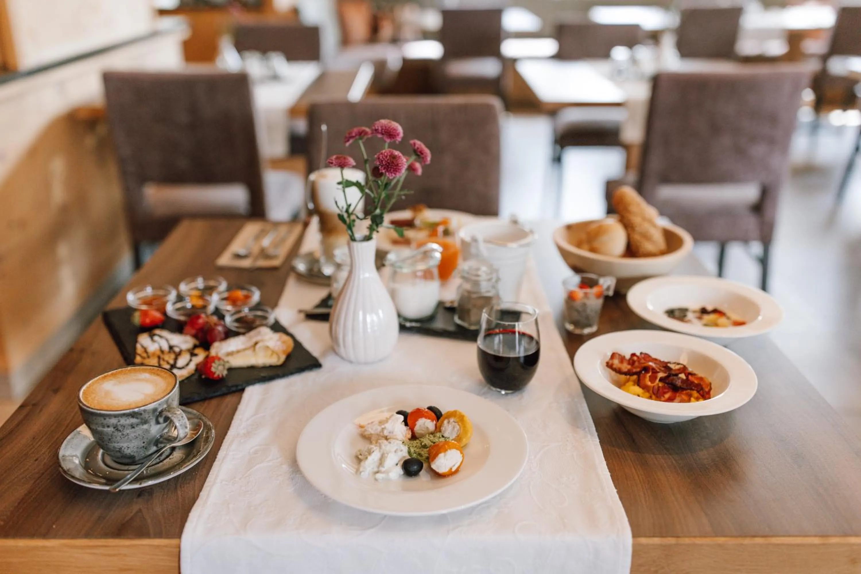 Breakfast in Hotel Garni Melanie