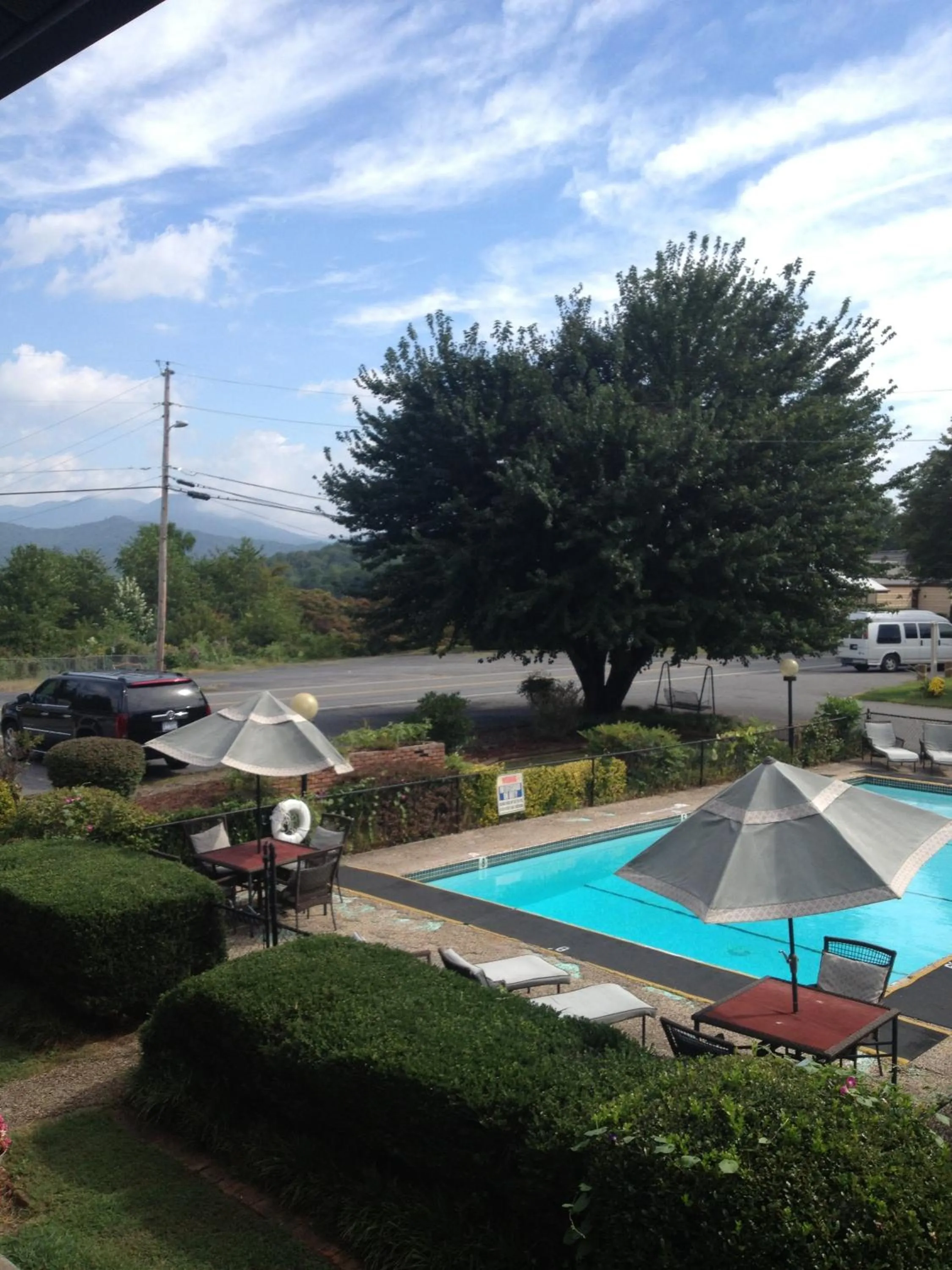 Swimming pool in Ridge Top Motel - Bryson City