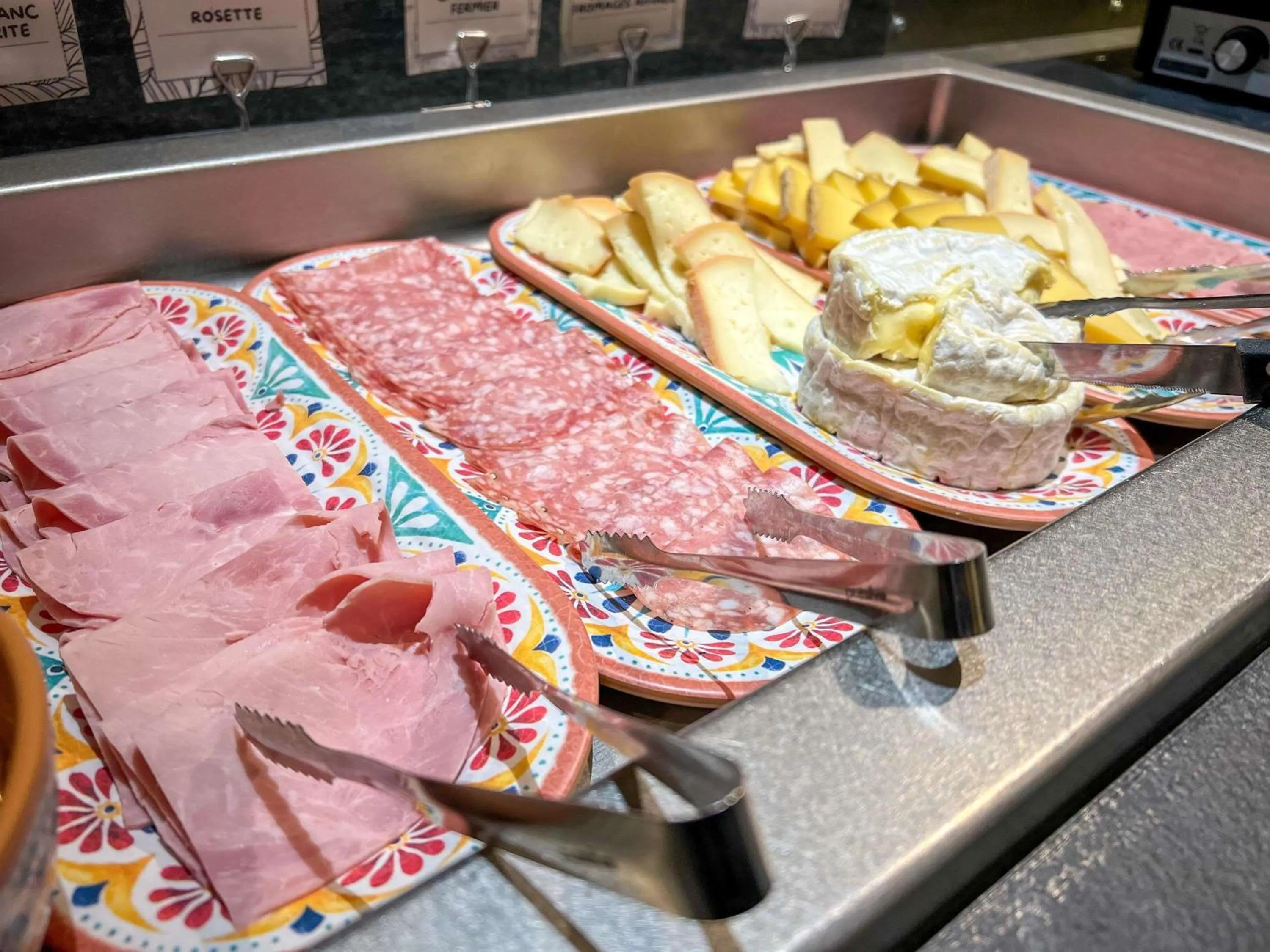 Breakfast in ibis budget Nimes Centre Gare