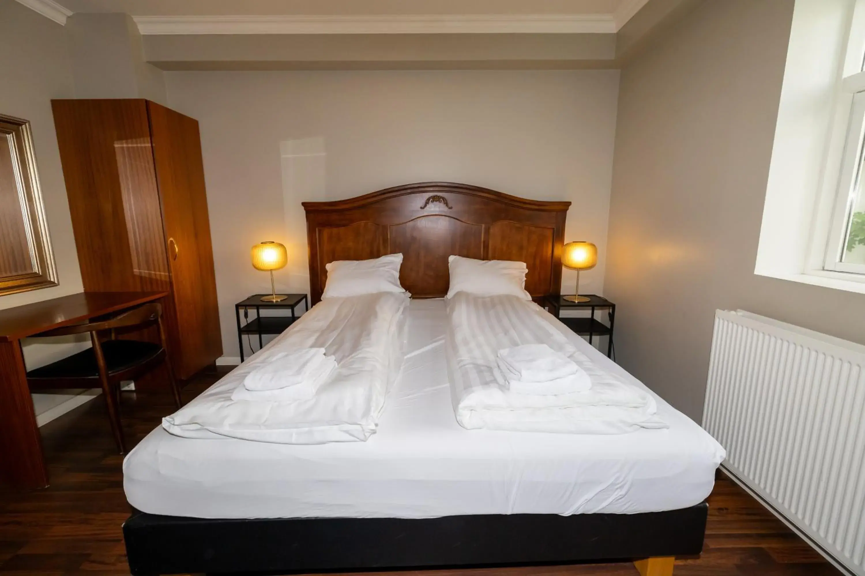 Double or Twin Room with Private Bathroom in BG4 Guesthouse Double or Twin Room with Private Bathroom in BG4 Guesthouse
