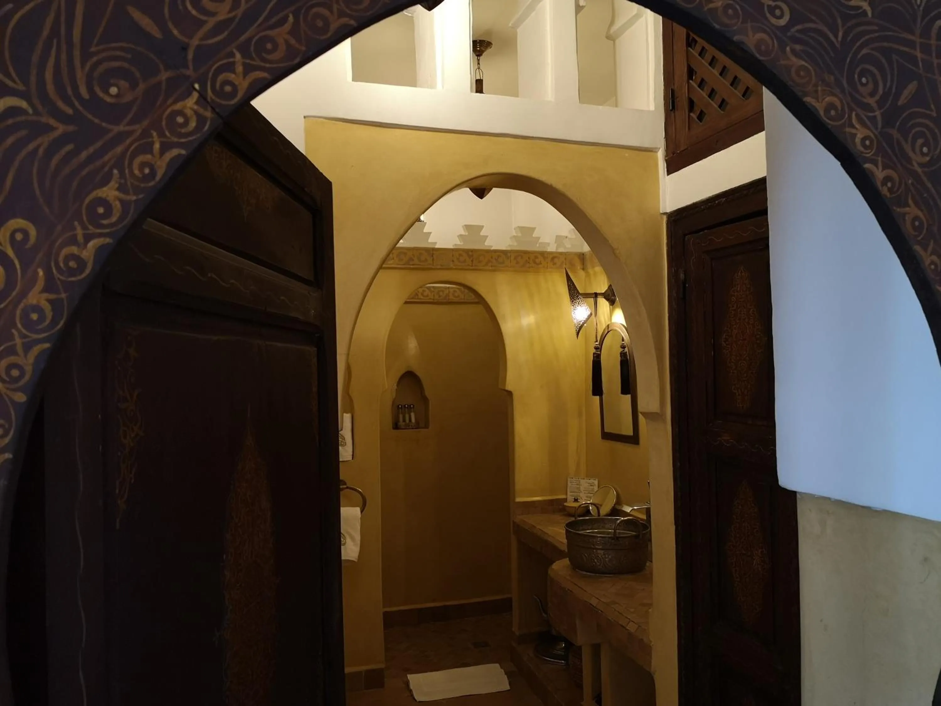 Shower in Riad Charme d'Orient Adults Only