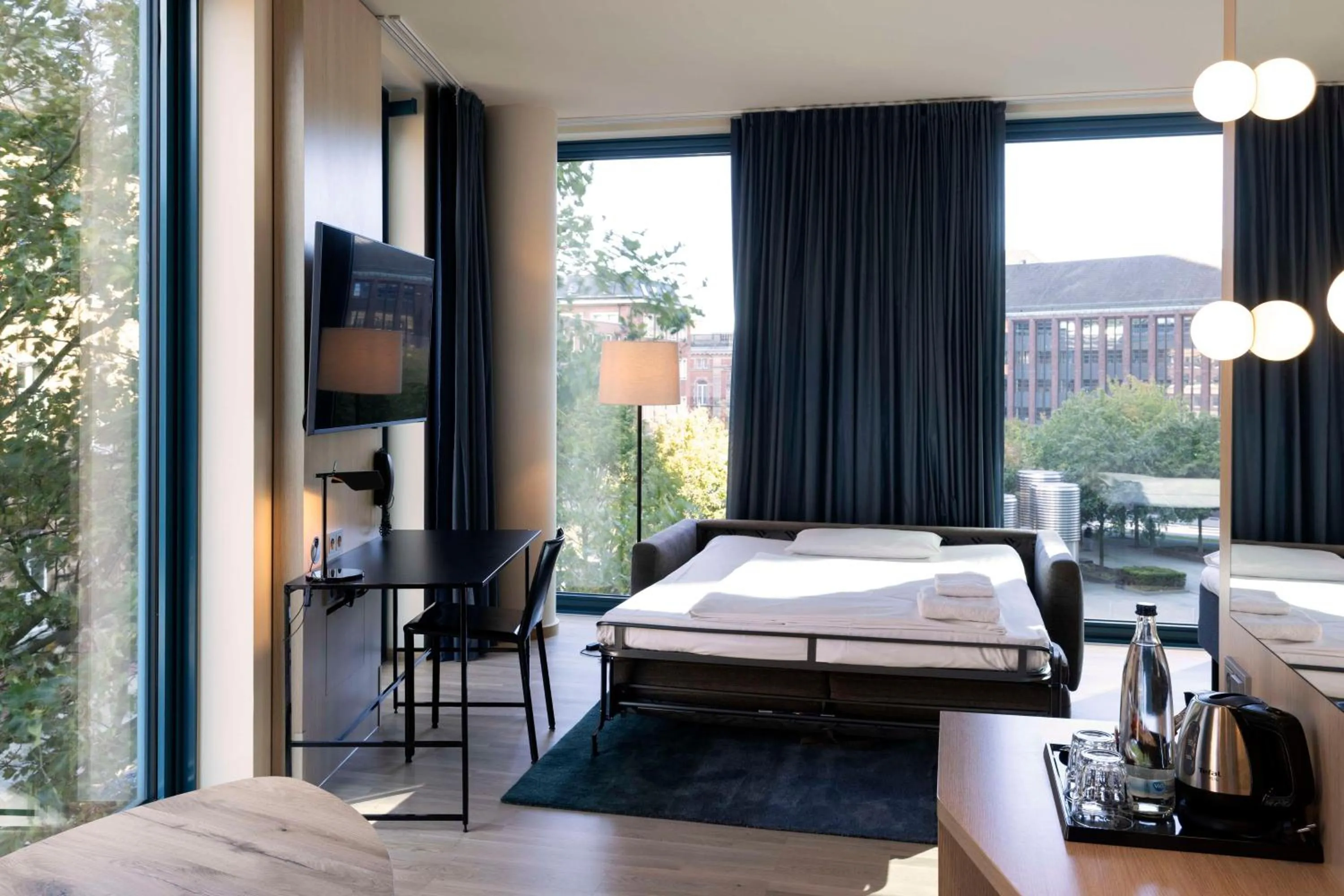 Bedroom, Bed in Scandic Hamburg Emporio