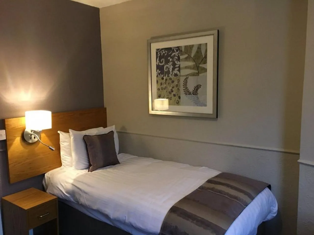 Bed in The George Inn