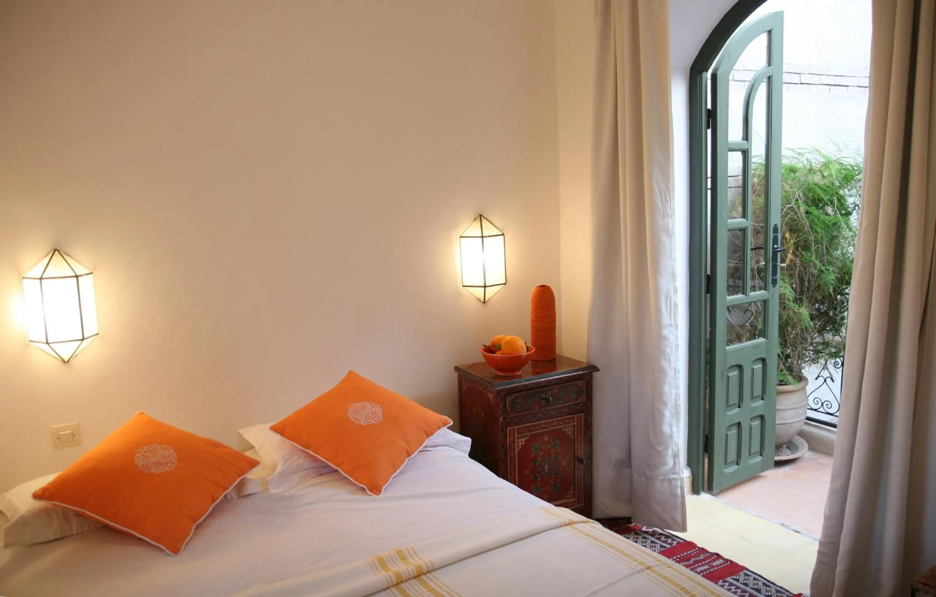 Bed in Riad Spa Dar Nimbus