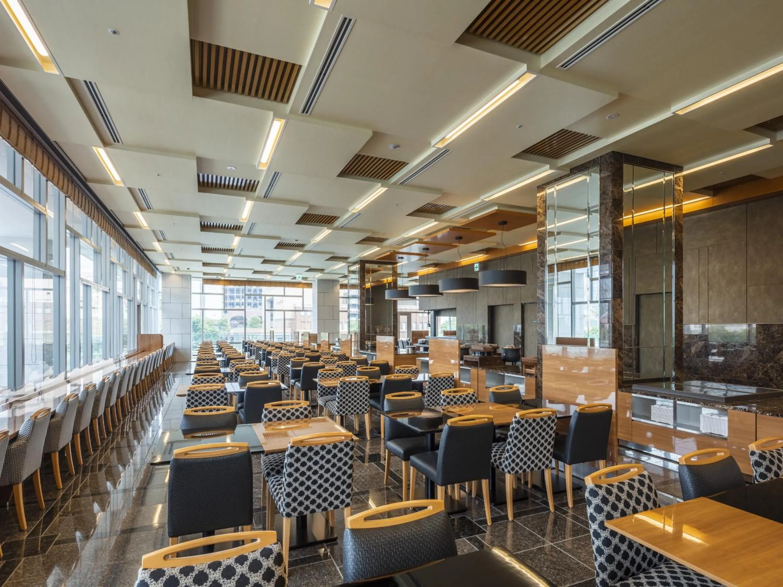 Restaurant/places to eat in APA Hotel & Resort Yokohama Bay Tower