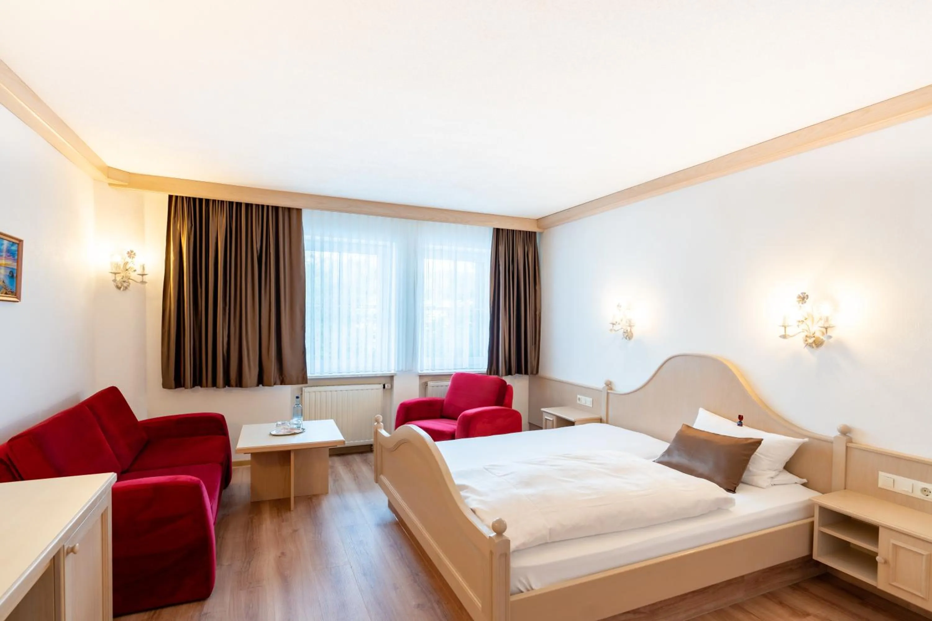 Photo of the whole room, Bed in Hotel Eisensteiner Hof