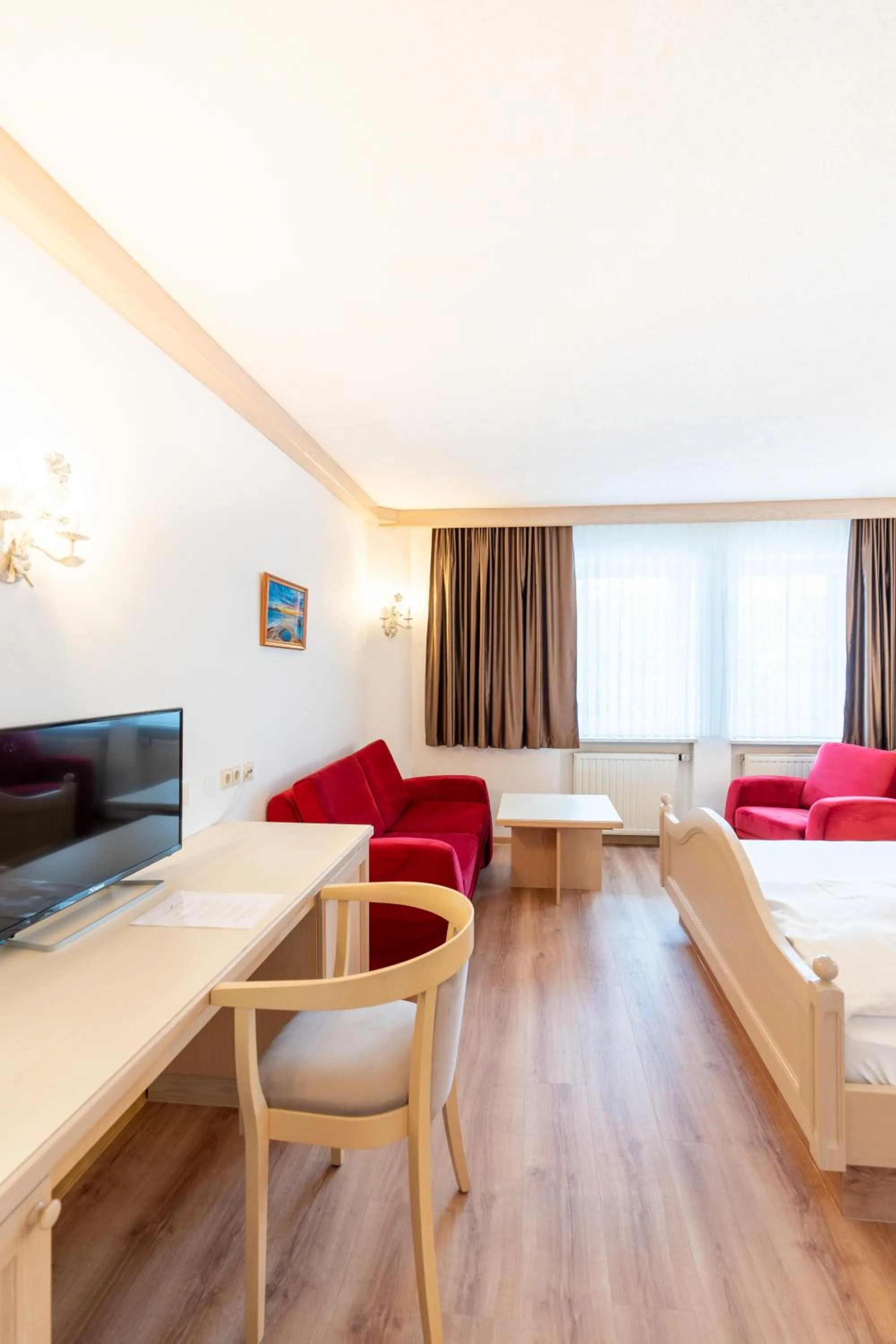 Photo of the whole room, Bed in Hotel Eisensteiner Hof