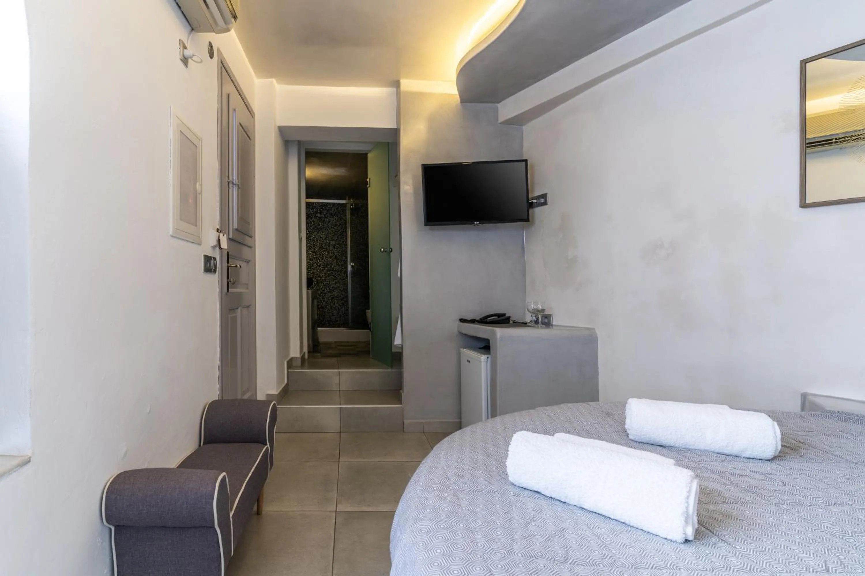 Photo of the whole room, Bed in Nefeli Homes - Adults Only