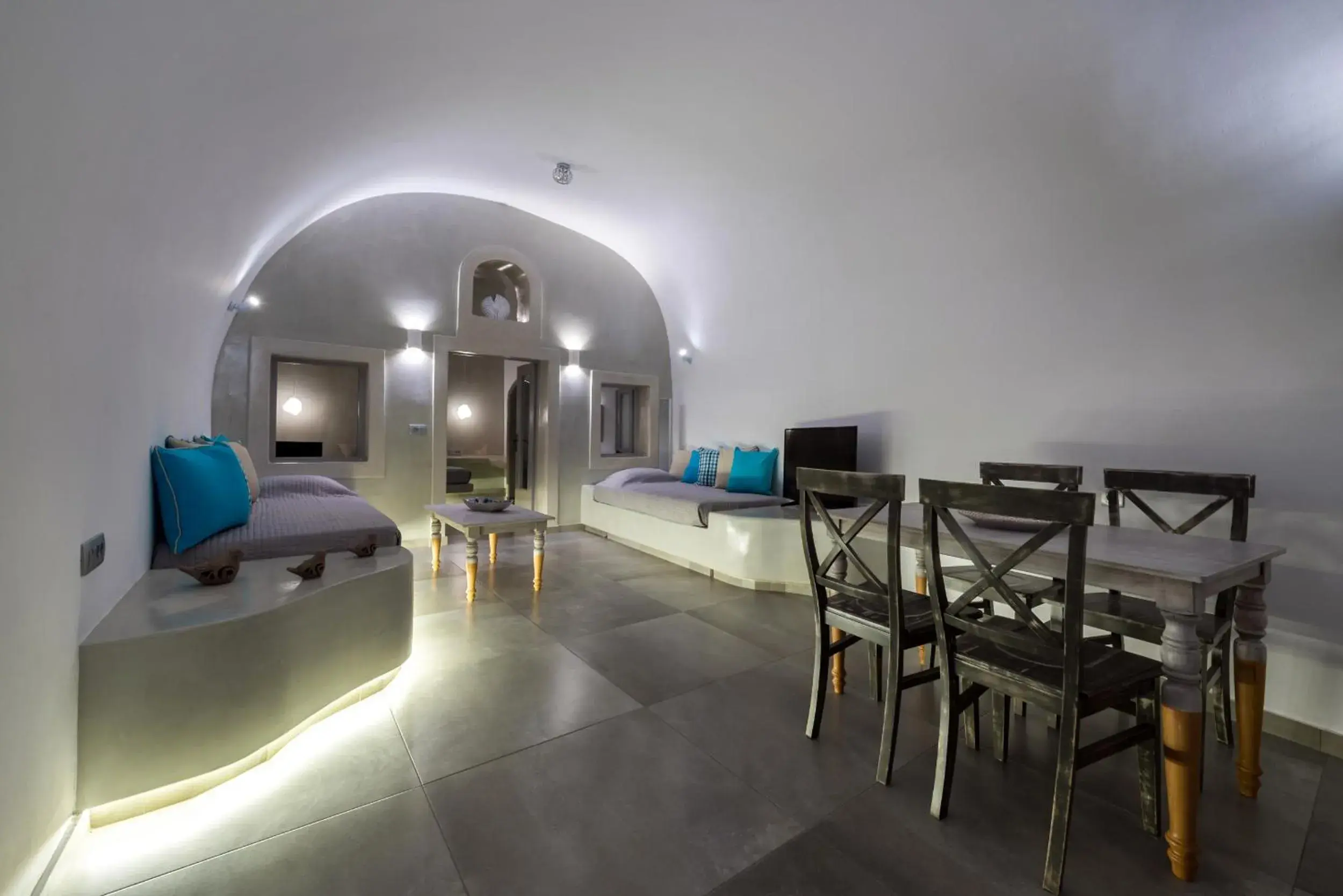 One-Bedroom Cave Apartment with Outdoor Hot Tub in Nefeli Homes - Adults Only One-Bedroom Cave Apartment with Outdoor Hot Tub in Nefeli Homes - Adults Only