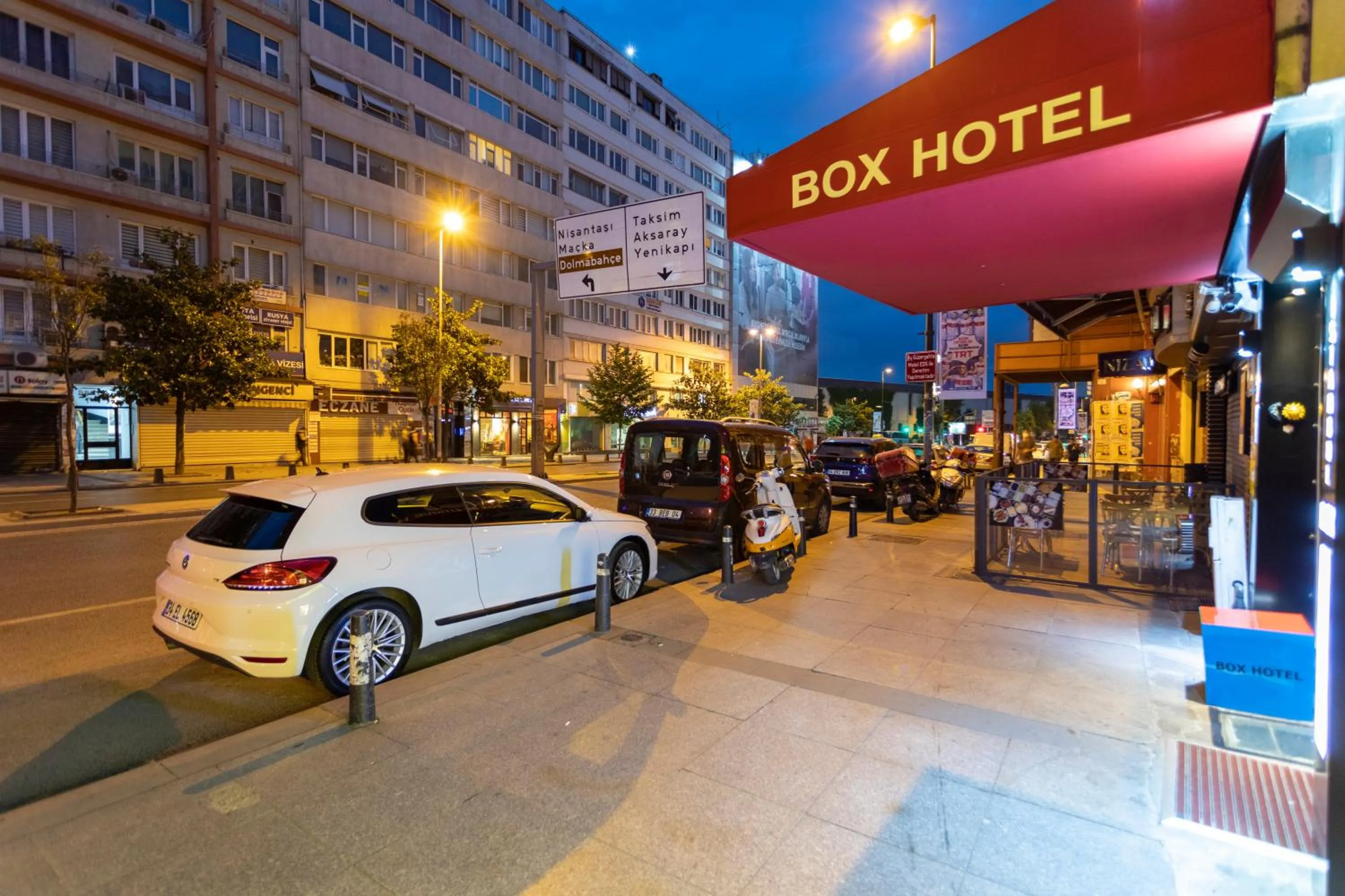 Istanbul Box Hotel
