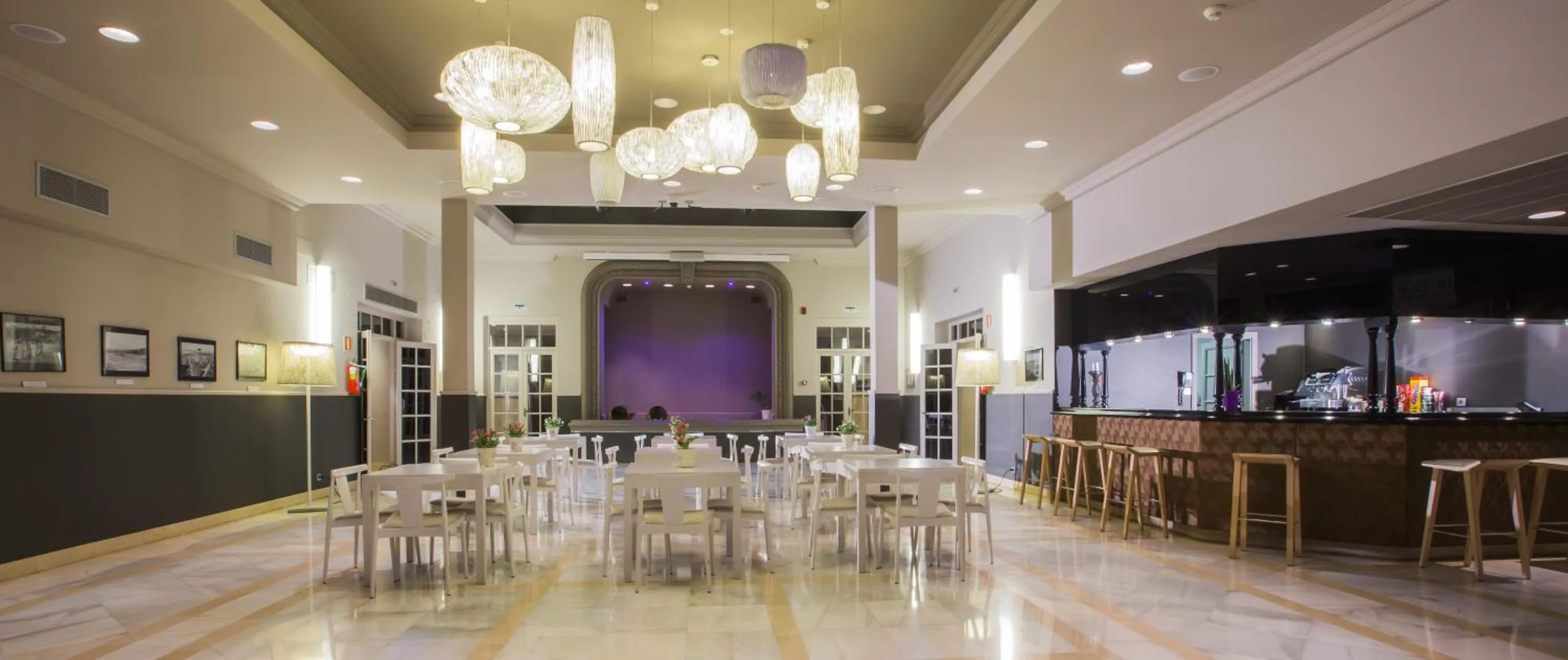 Living room in Hotel Igeretxe