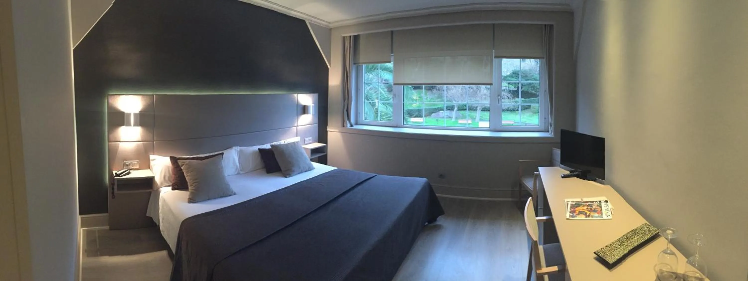 Day, Bed in Hotel Igeretxe