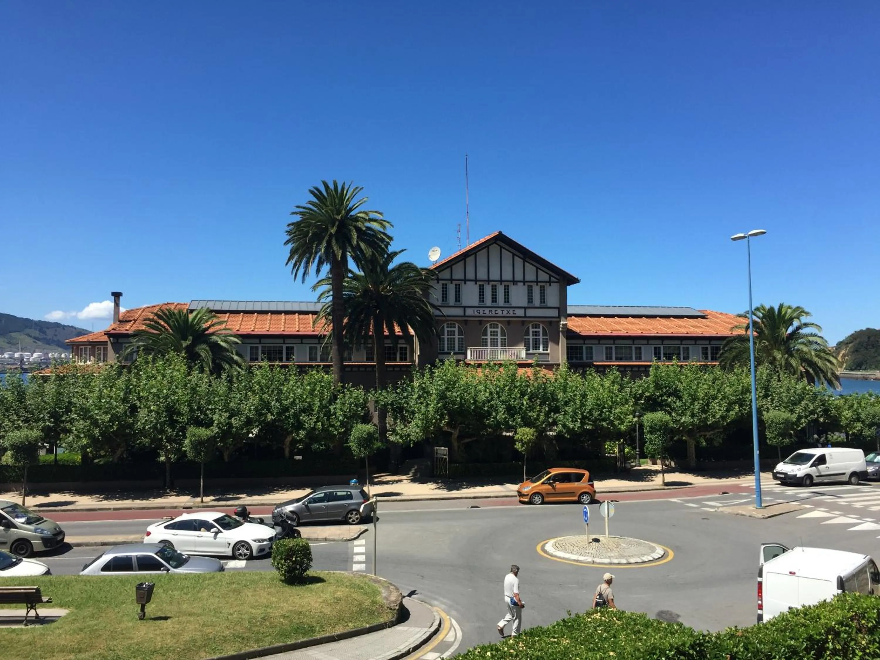 Facade/entrance in Hotel Igeretxe