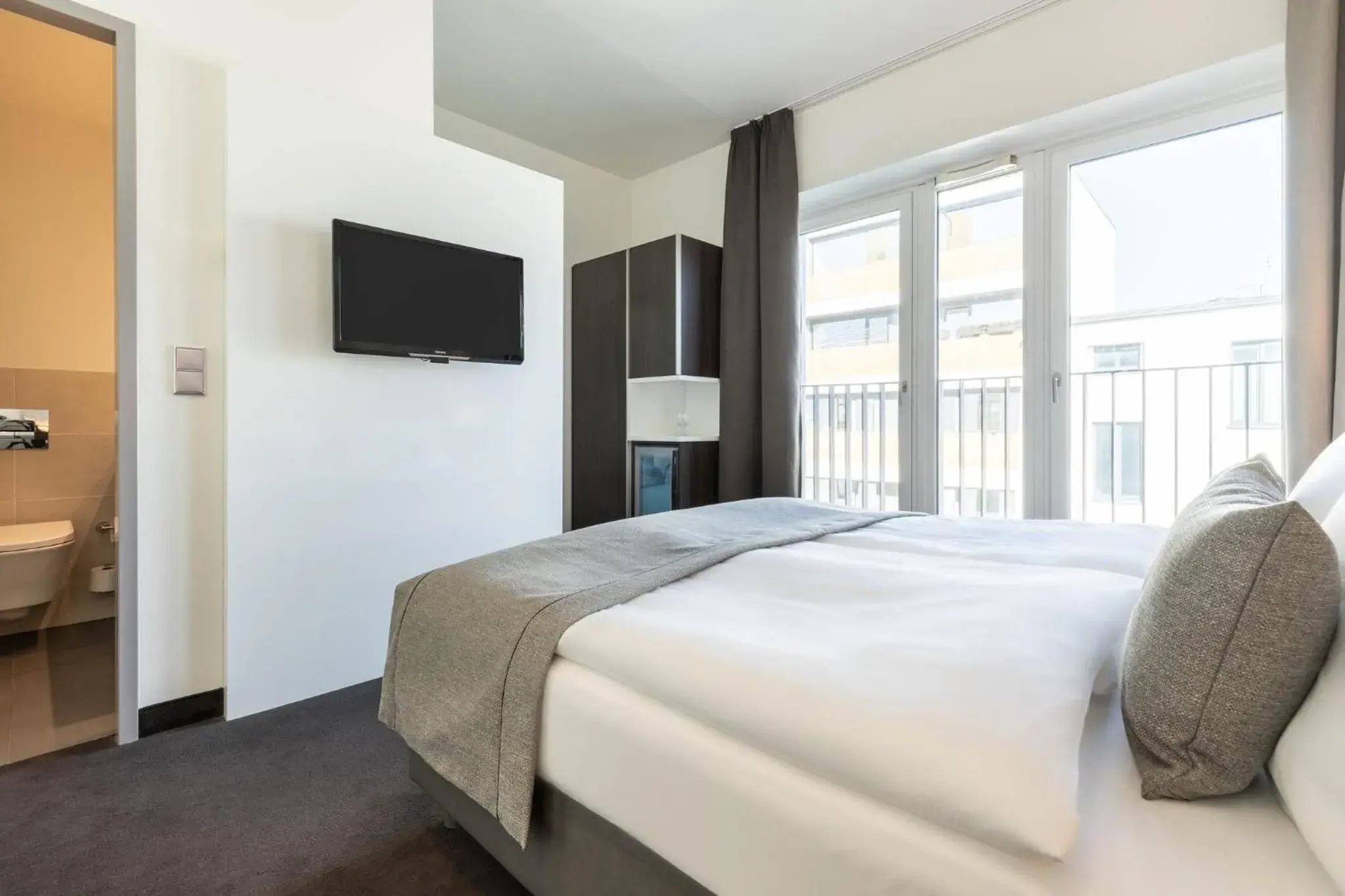Standard Room in Garner Hotel Berlin - Mitte by IHG Standard Room in Garner Hotel Berlin - Mitte by IHG