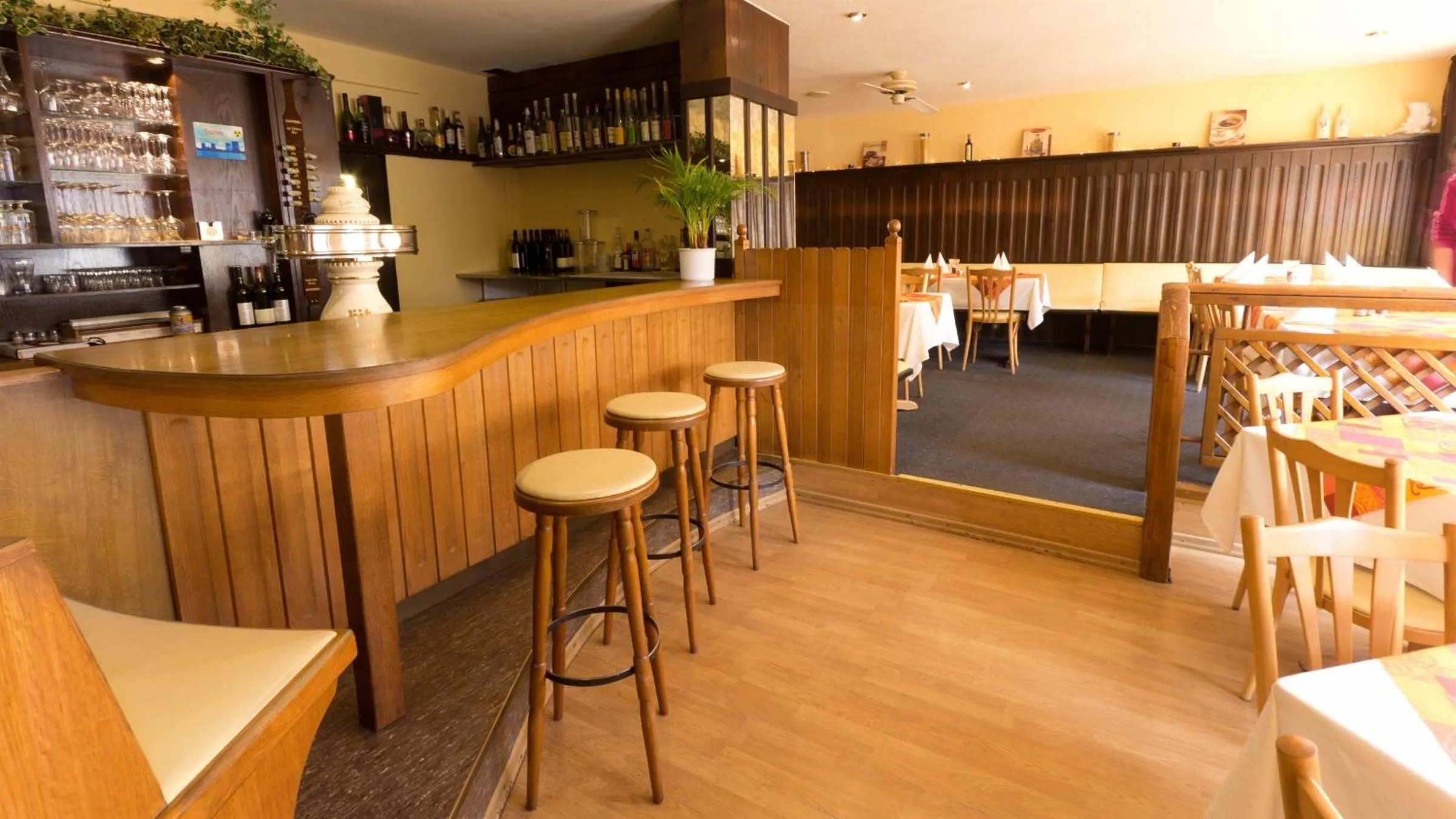 Lounge or bar in Hotel Weinhaus Weis