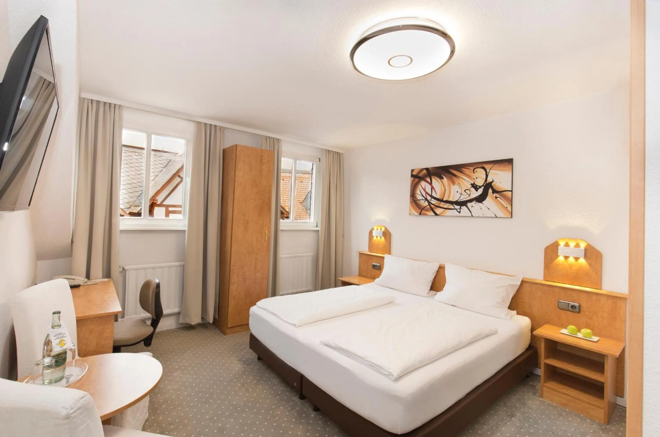 Bed in Hotel Goldenes Lamm