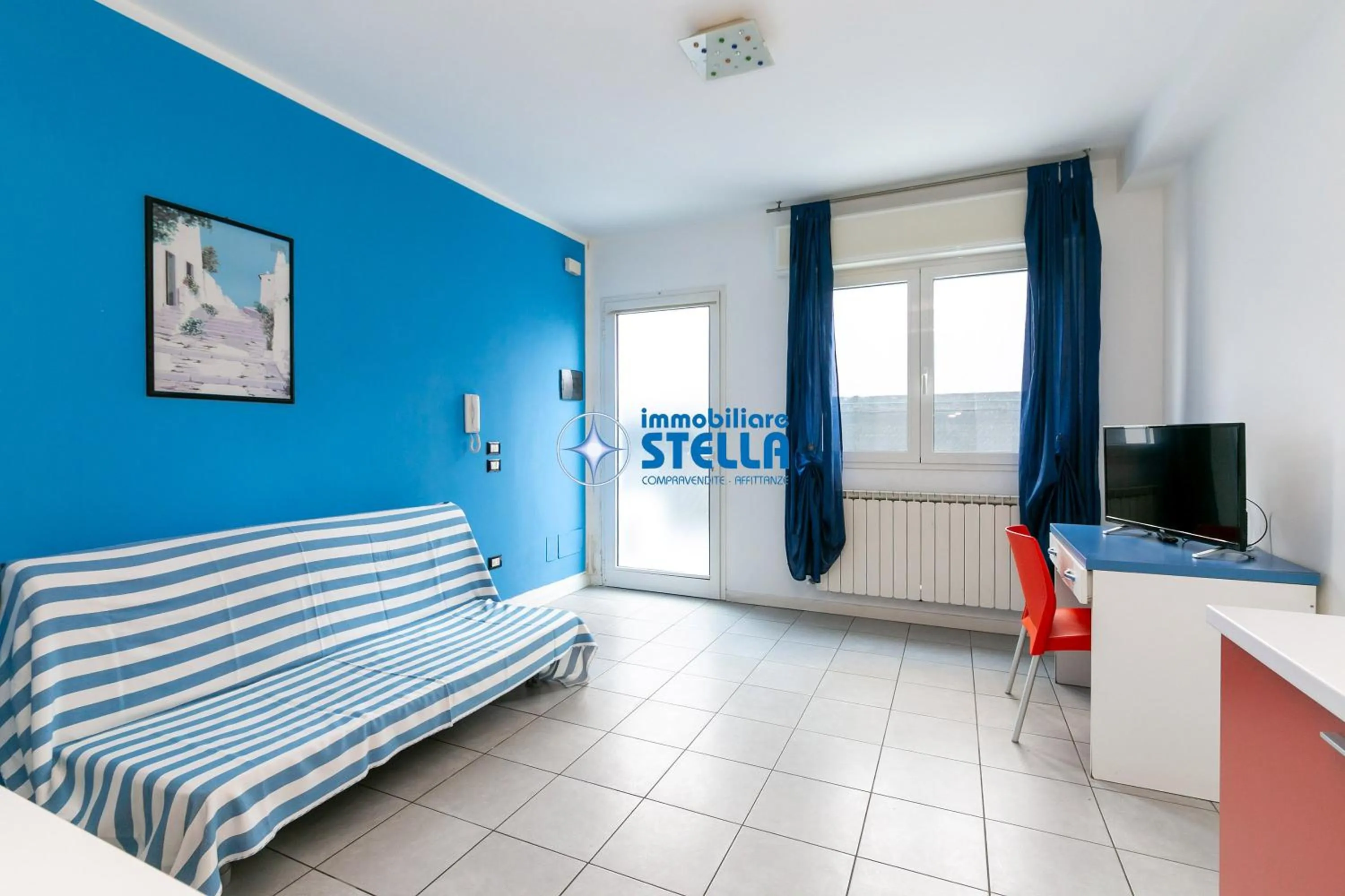 Photo of the whole room, Bed in Condominio Milan