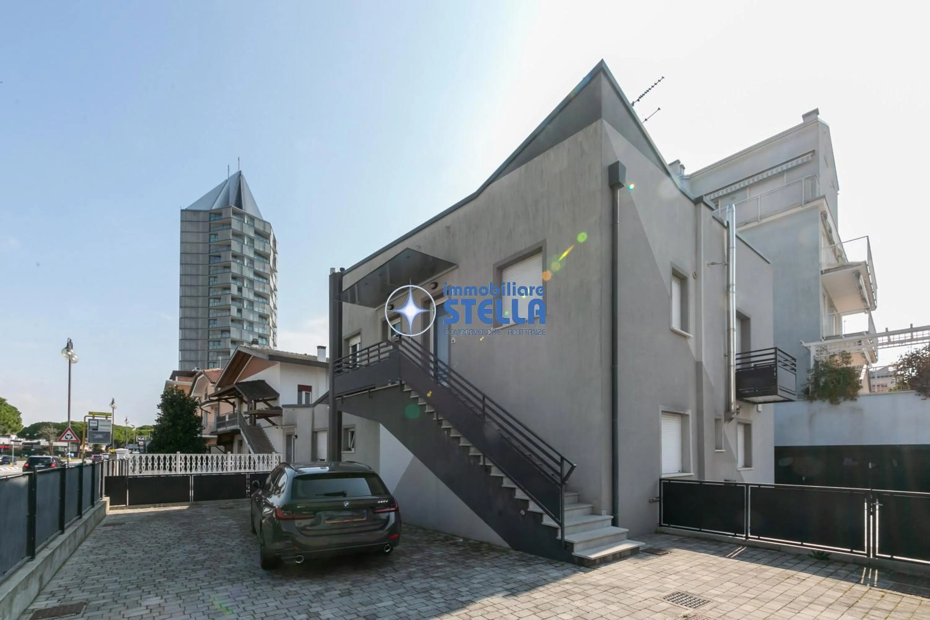 Property building in Condominio Milan