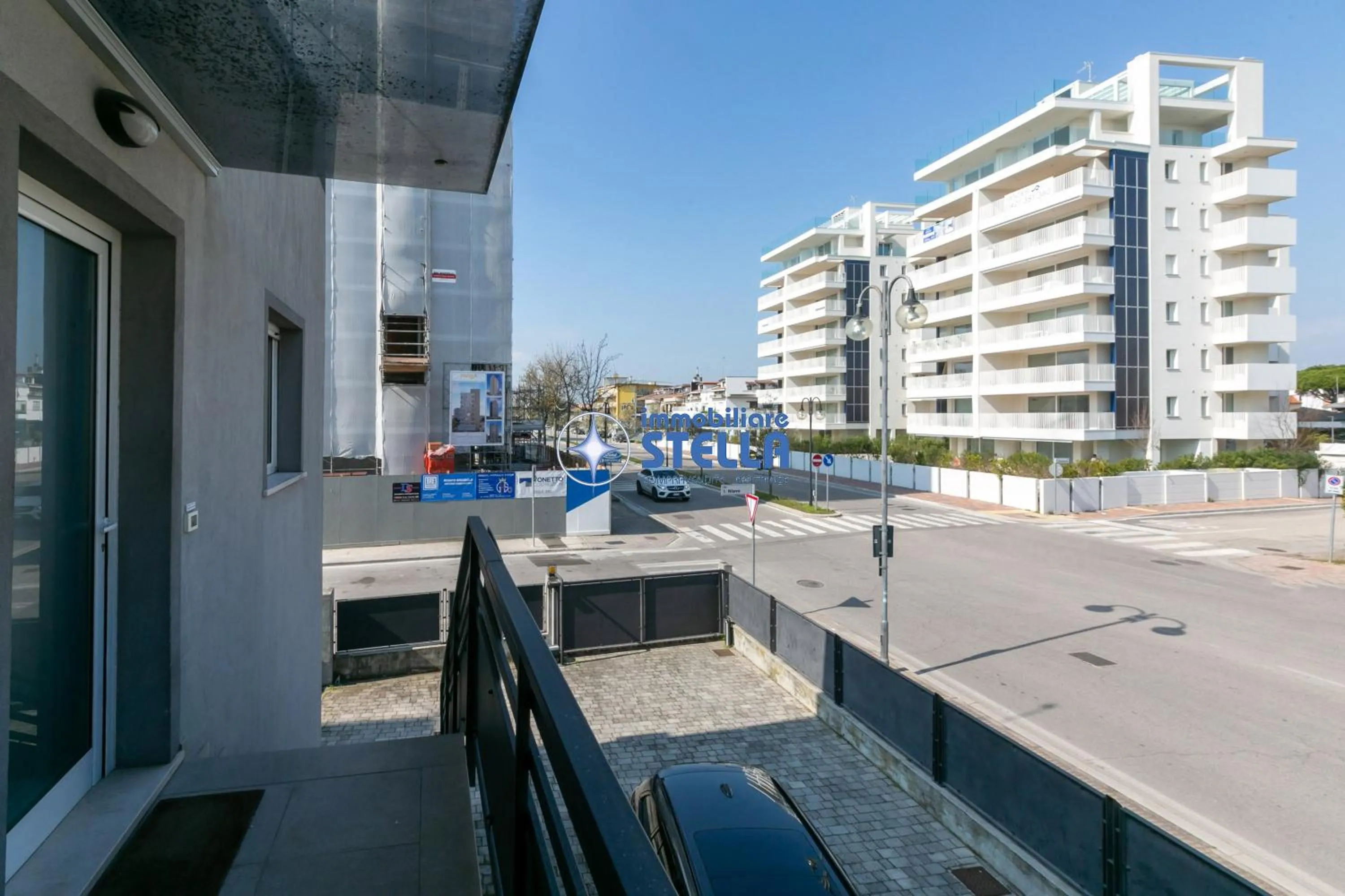 Property building in Condominio Milan