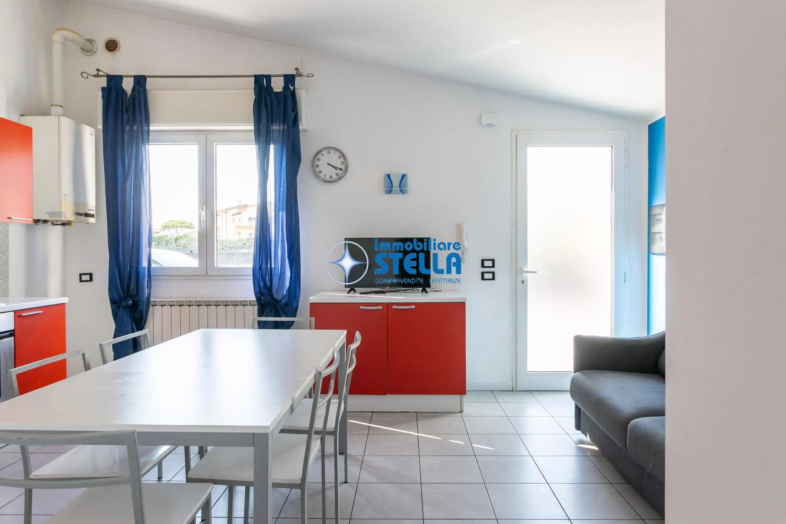Living room in Condominio Milan