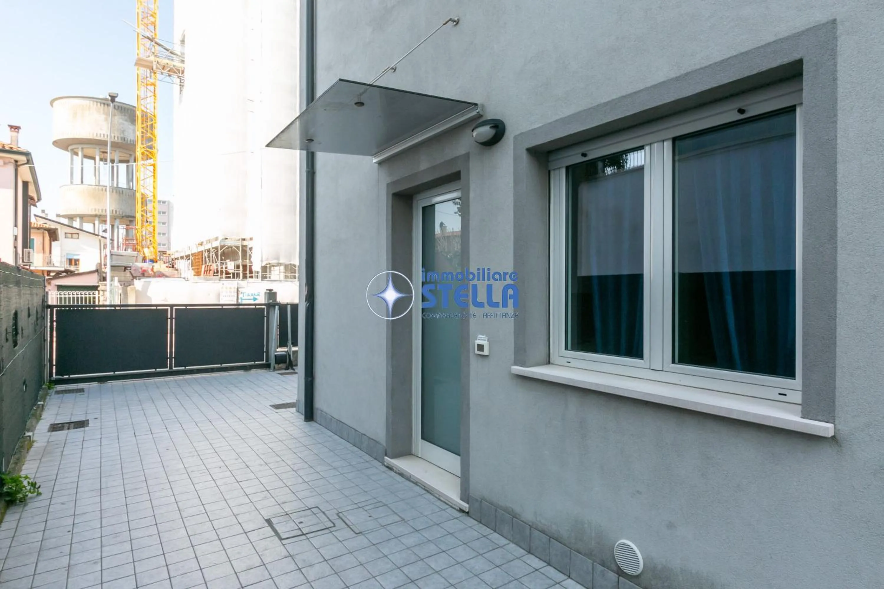 Property building in Condominio Milan
