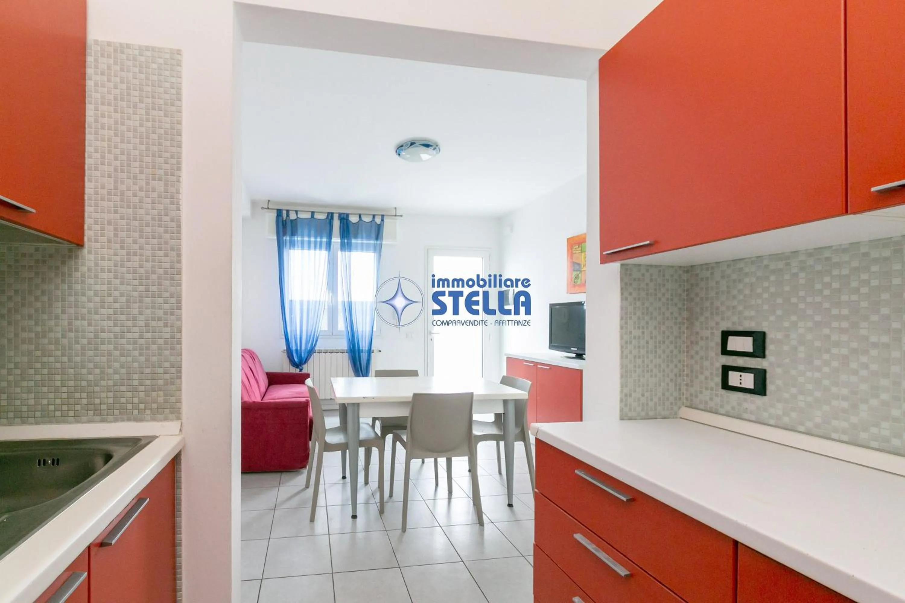 Kitchen or kitchenette in Condominio Milan